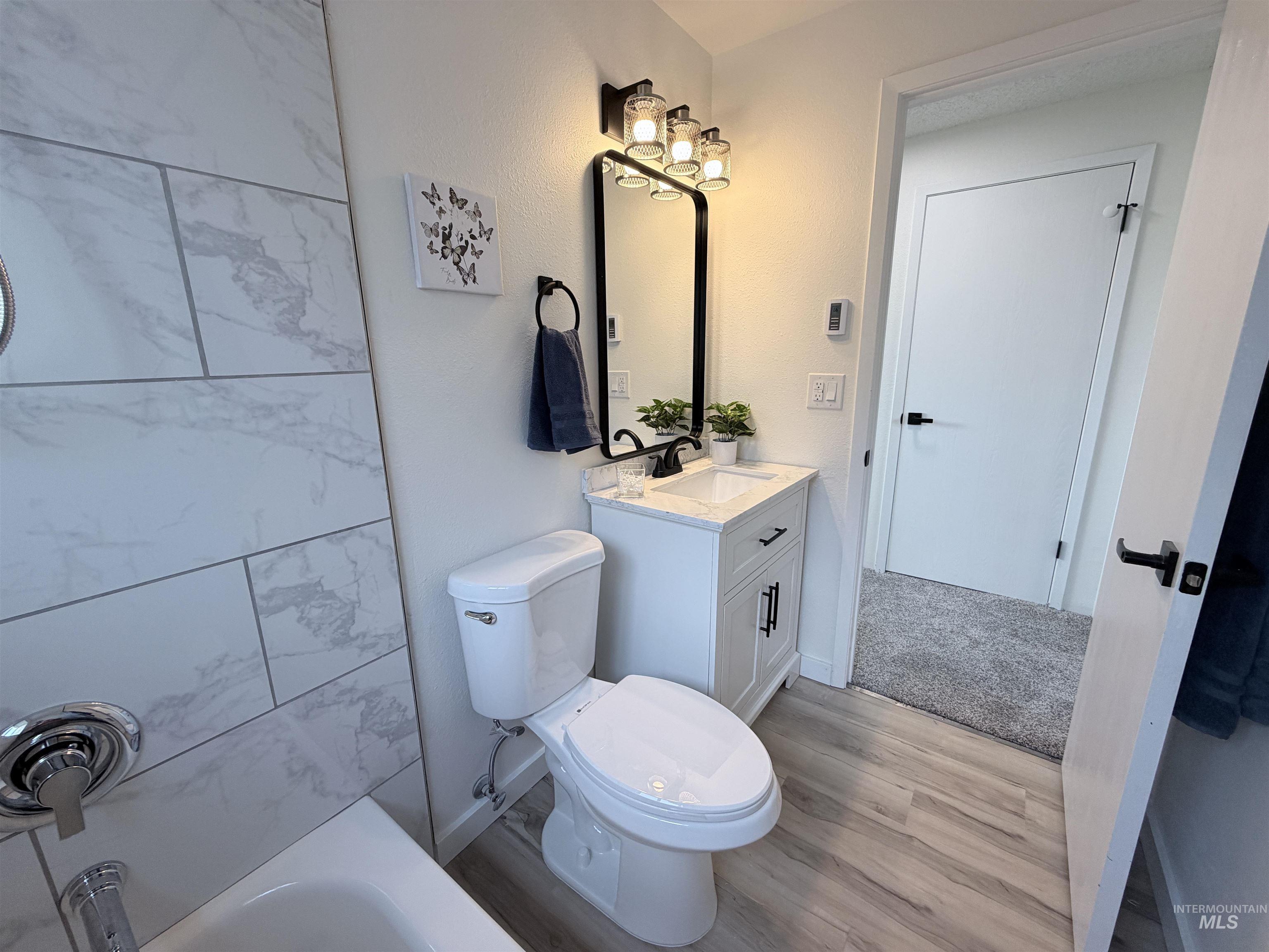 215 E 14th North, Mountain Home, Idaho 83647-1627, 4 Bedrooms, 2 Bathrooms, Residential For Sale, Price $348,999, 98977836