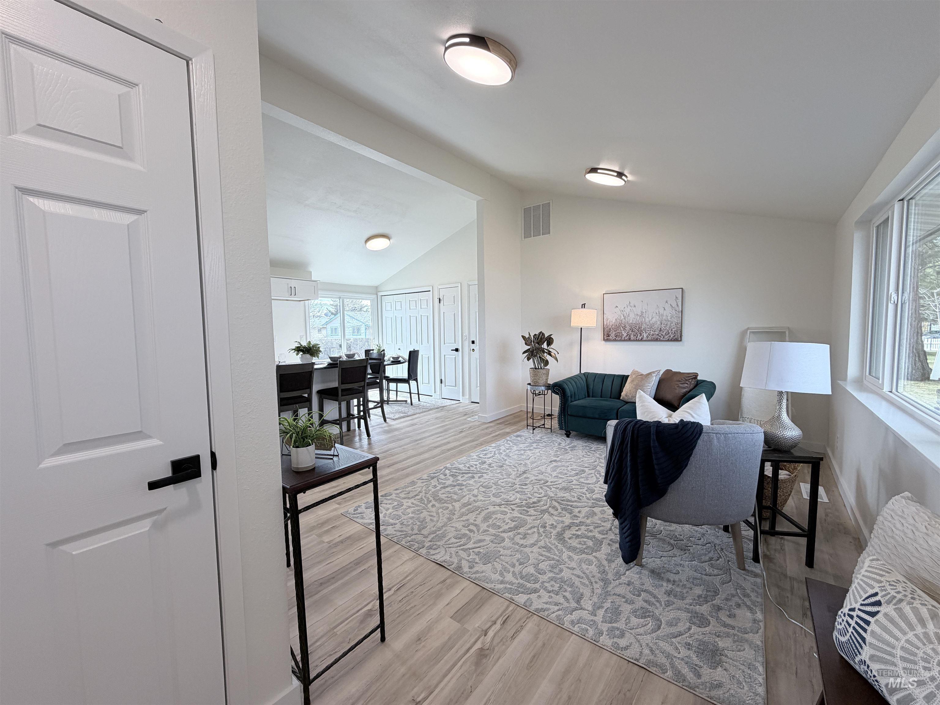 215 E 14th North, Mountain Home, Idaho 83647-1627, 4 Bedrooms, 2 Bathrooms, Residential For Sale, Price $348,999, 98977836