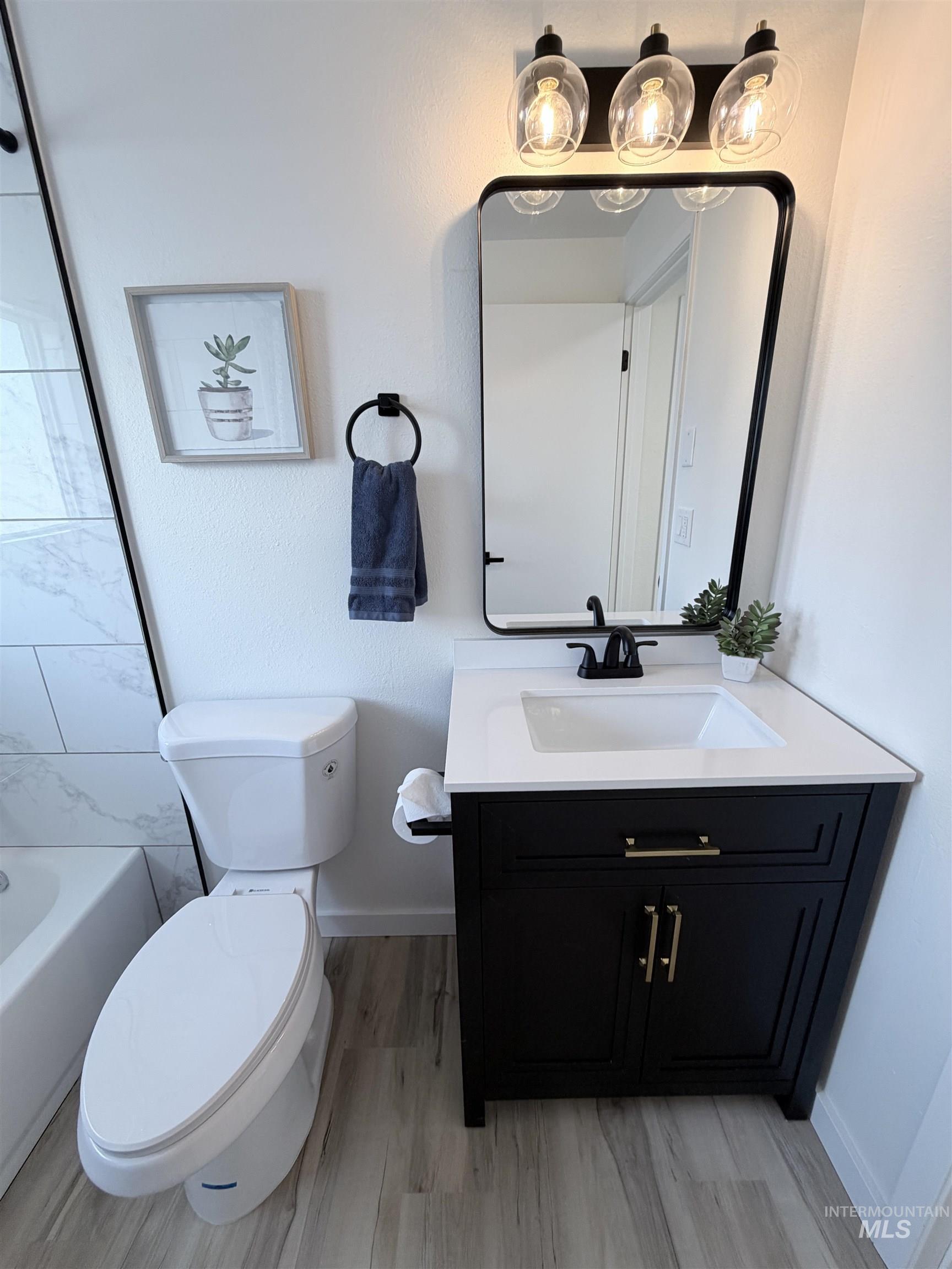 215 E 14th North, Mountain Home, Idaho 83647-1627, 4 Bedrooms, 2 Bathrooms, Residential For Sale, Price $348,999, 98977836