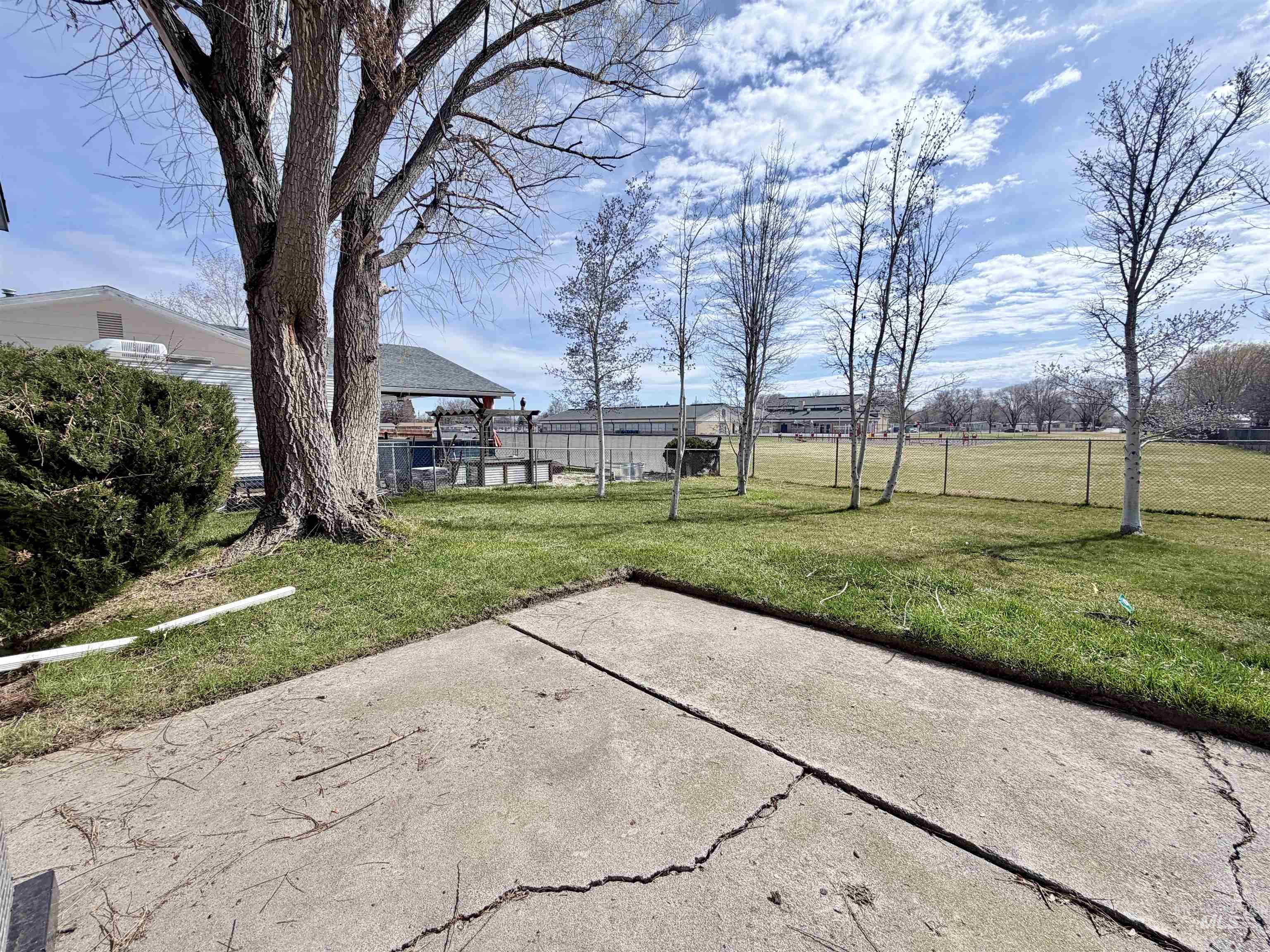 215 E 14th North, Mountain Home, Idaho 83647-1627, 4 Bedrooms, 2 Bathrooms, Residential For Sale, Price $348,999, 98977836