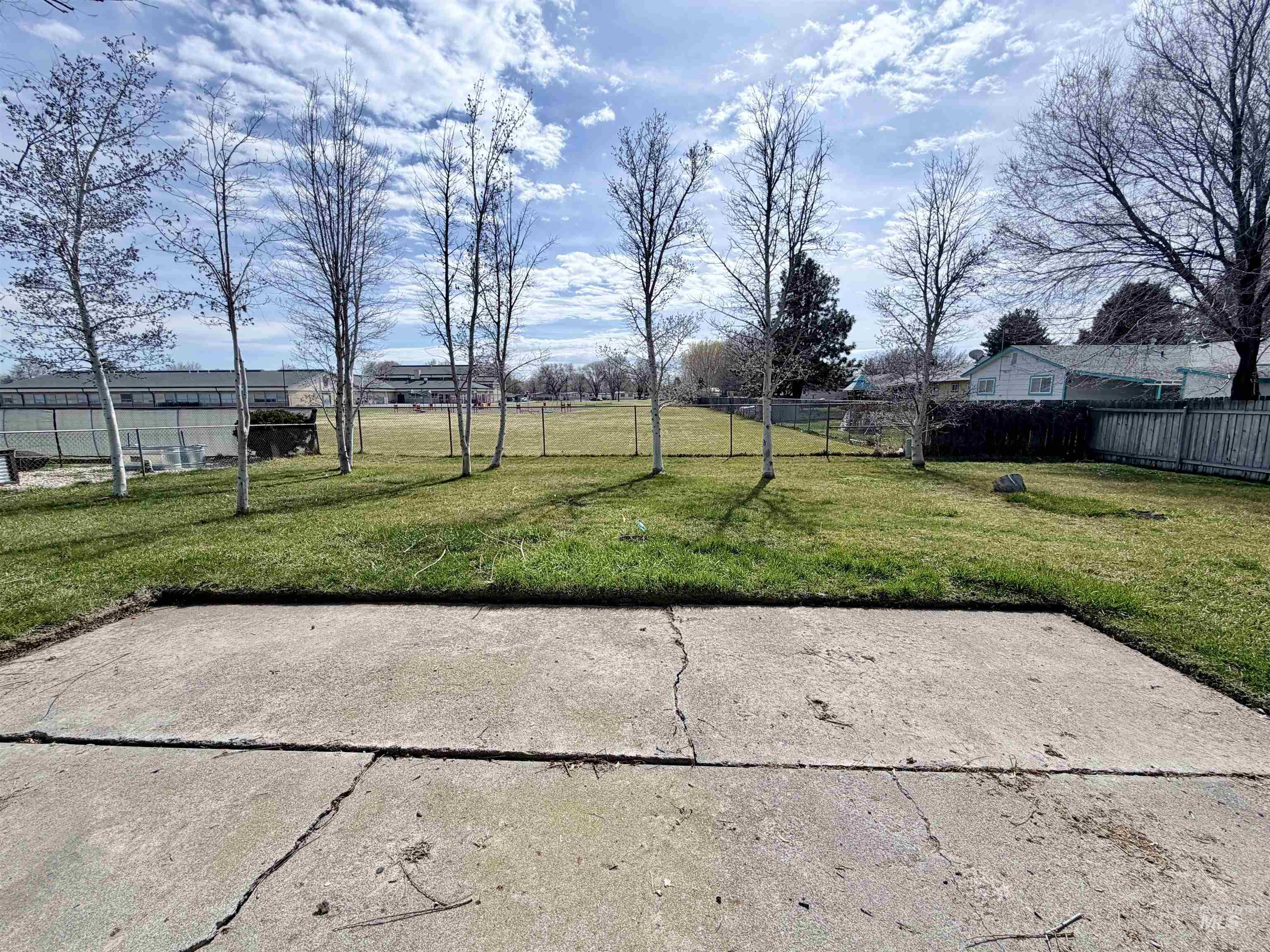 215 E 14th North, Mountain Home, Idaho 83647-1627, 4 Bedrooms, 2 Bathrooms, Residential For Sale, Price $348,999, 98977836