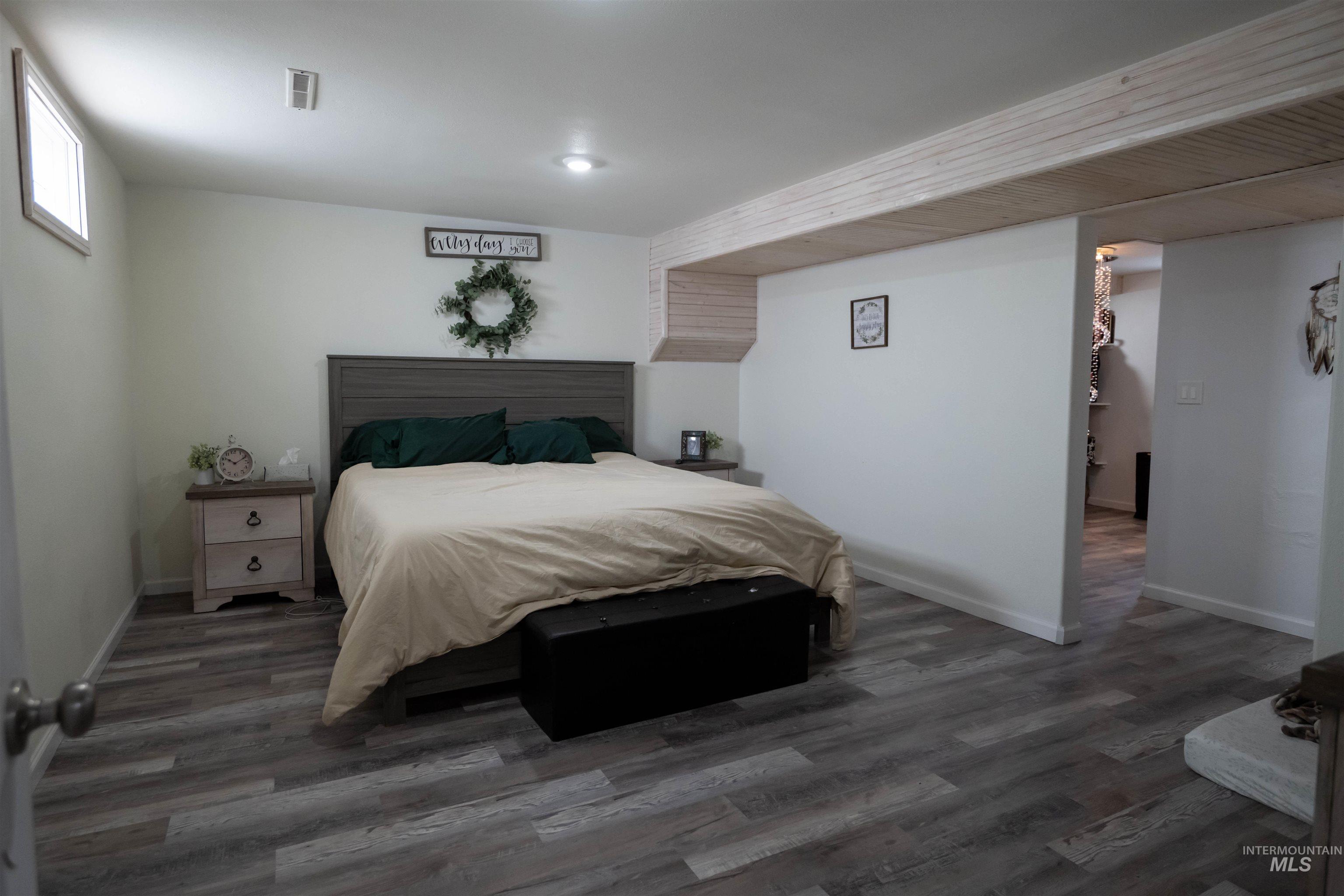 2815 Center Avenue, Payette, Idaho 83661-5344, 4 Bedrooms, 2 Bathrooms, Residential For Sale, Price $560,000,MLS 98977837