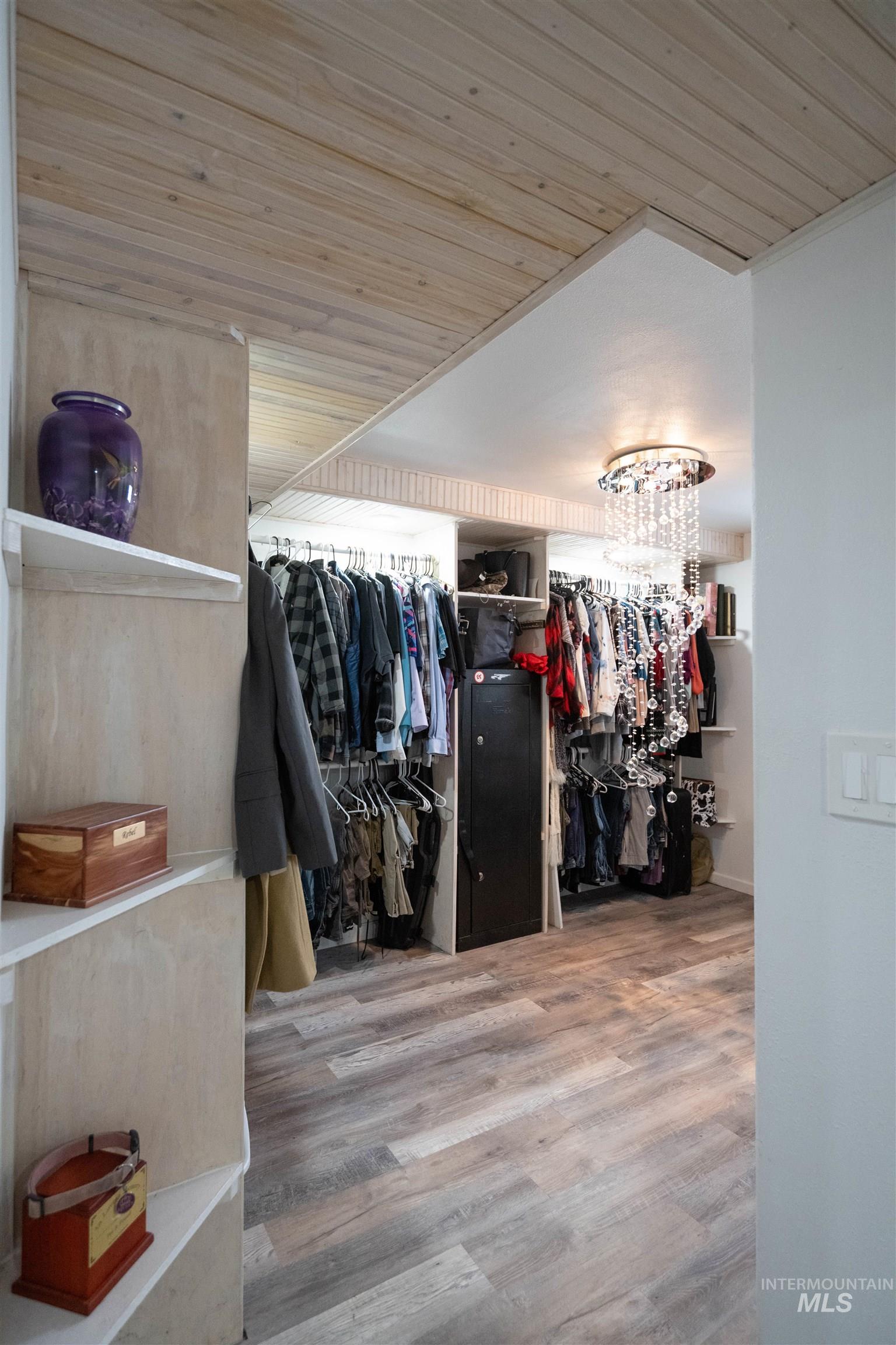 2815 Center Avenue, Payette, Idaho 83661-5344, 4 Bedrooms, 2 Bathrooms, Residential For Sale, Price $560,000,MLS 98977837