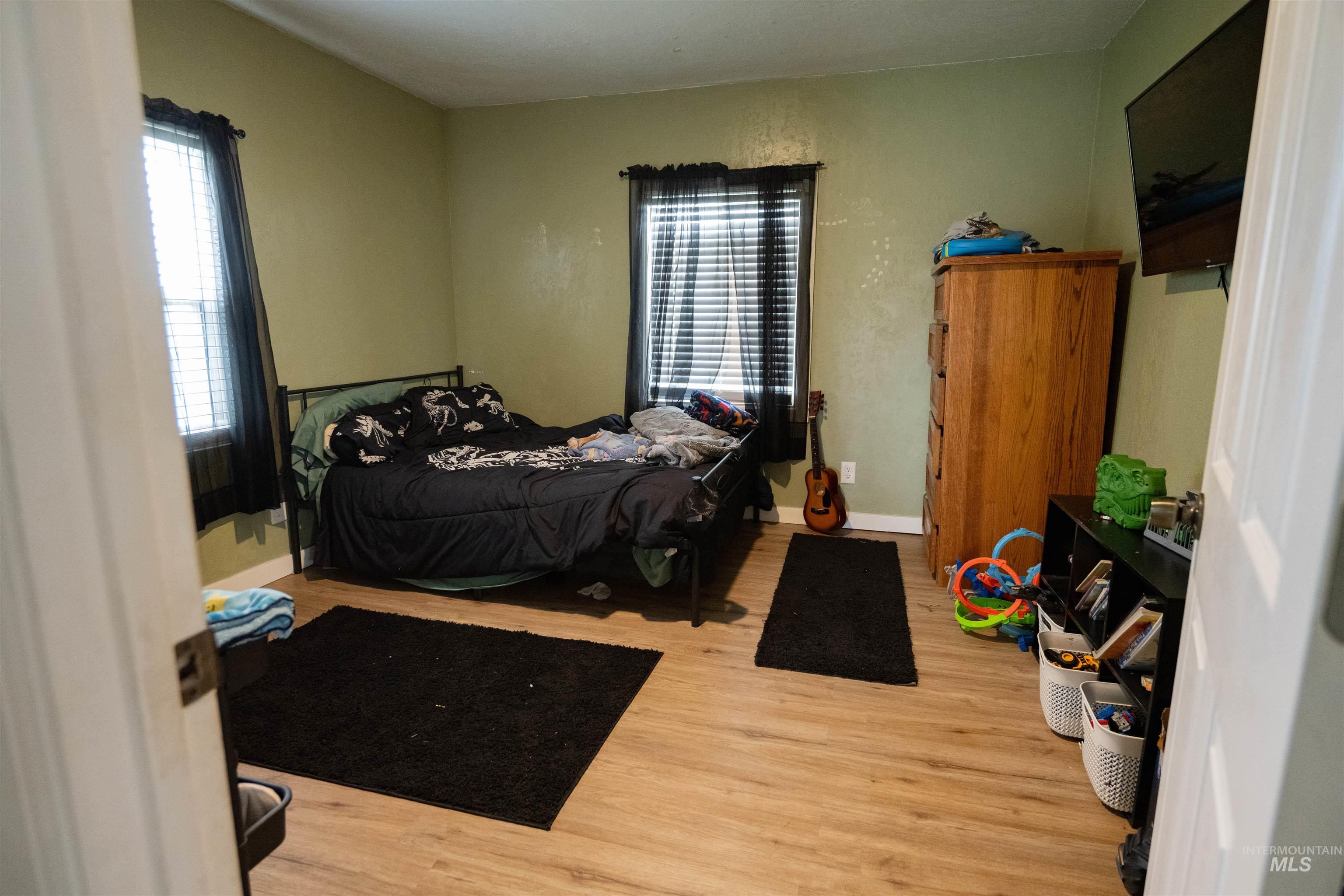 2815 Center Avenue, Payette, Idaho 83661-5344, 4 Bedrooms, 2 Bathrooms, Residential For Sale, Price $560,000,MLS 98977837