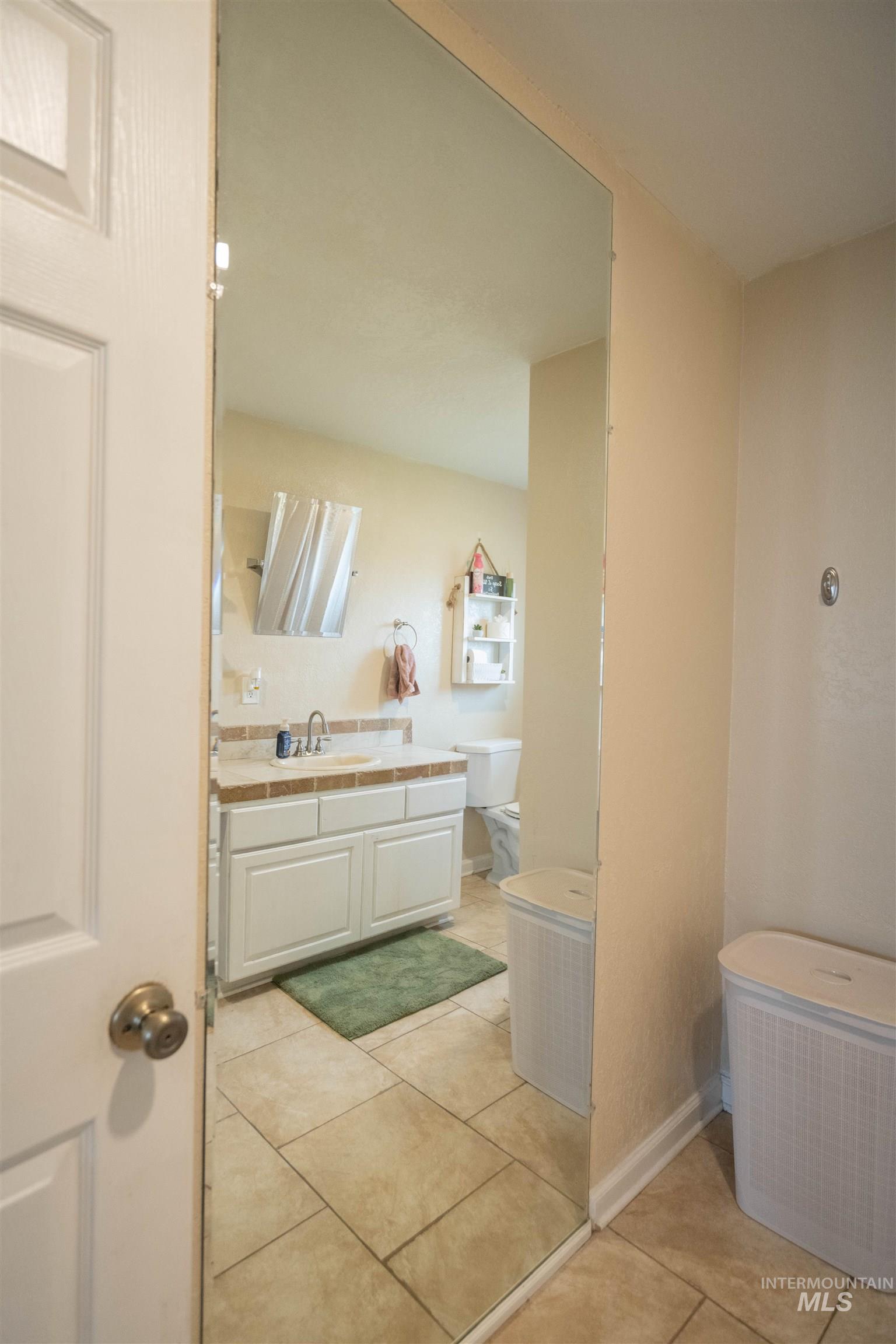 2815 Center Avenue, Payette, Idaho 83661-5344, 4 Bedrooms, 2 Bathrooms, Residential For Sale, Price $560,000,MLS 98977837