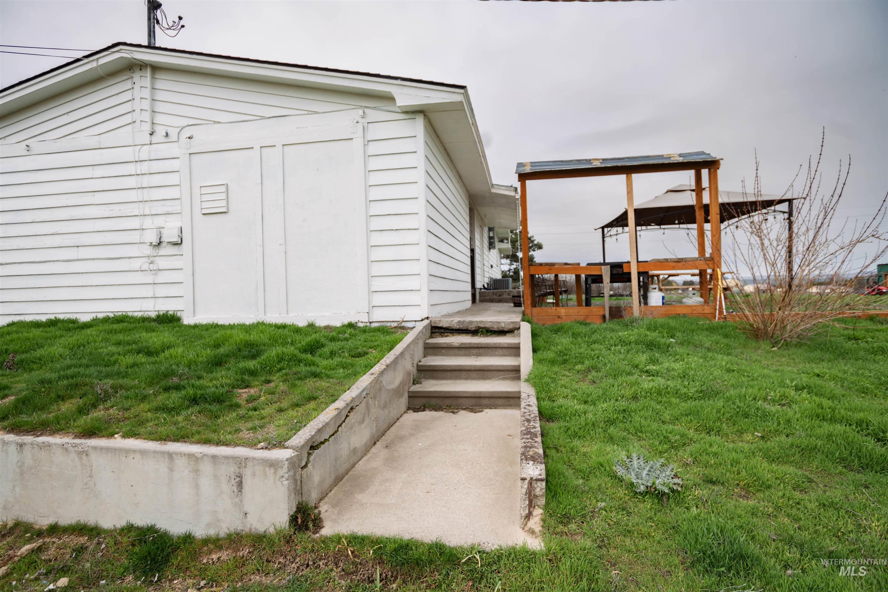 2815 Center Avenue, Payette, Idaho 83661-5344, 4 Bedrooms, 2 Bathrooms, Residential For Sale, Price $560,000,MLS 98977837