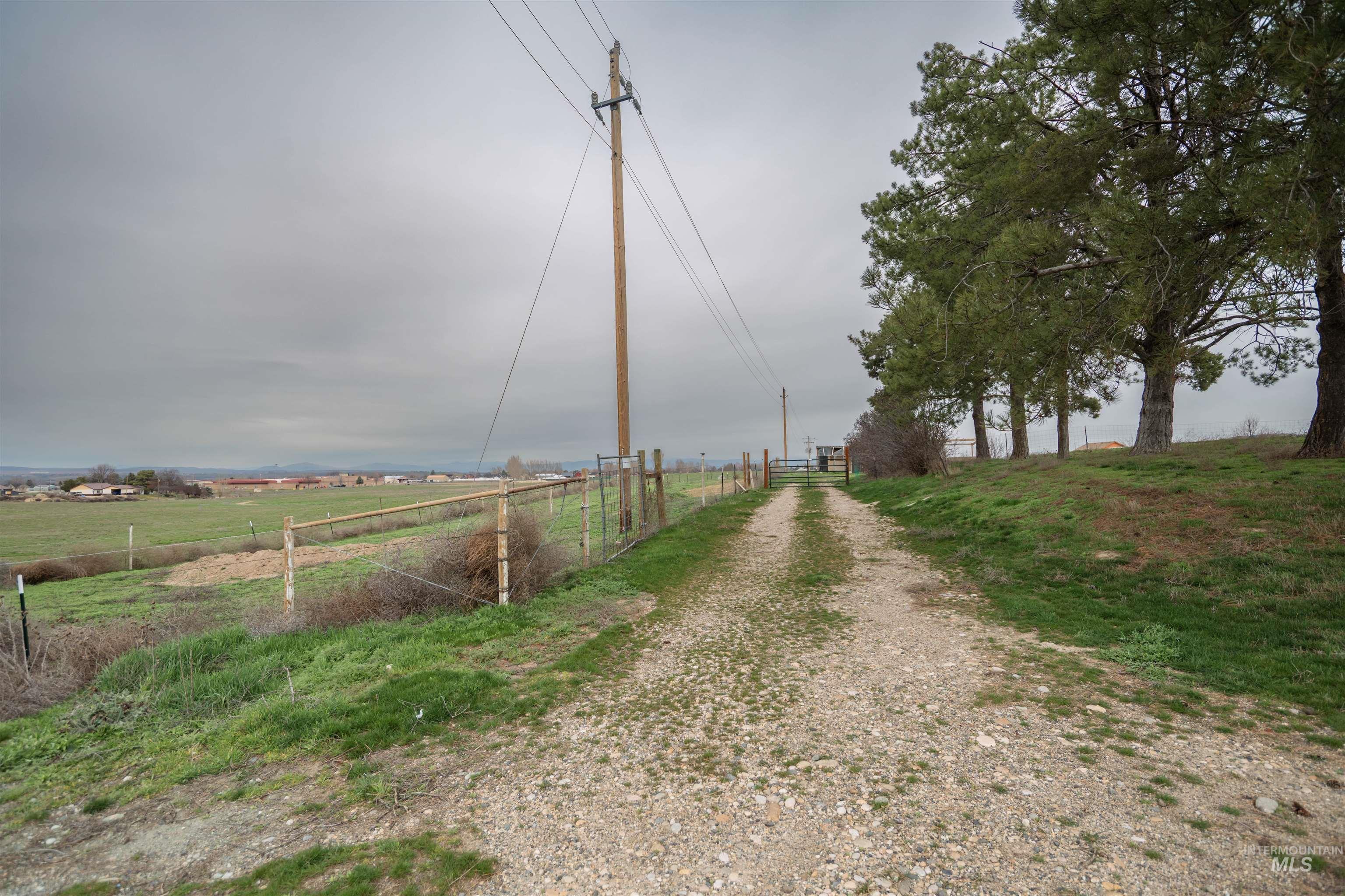 2815 Center Avenue, Payette, Idaho 83661-5344, 4 Bedrooms, 2 Bathrooms, Residential For Sale, Price $560,000,MLS 98977837