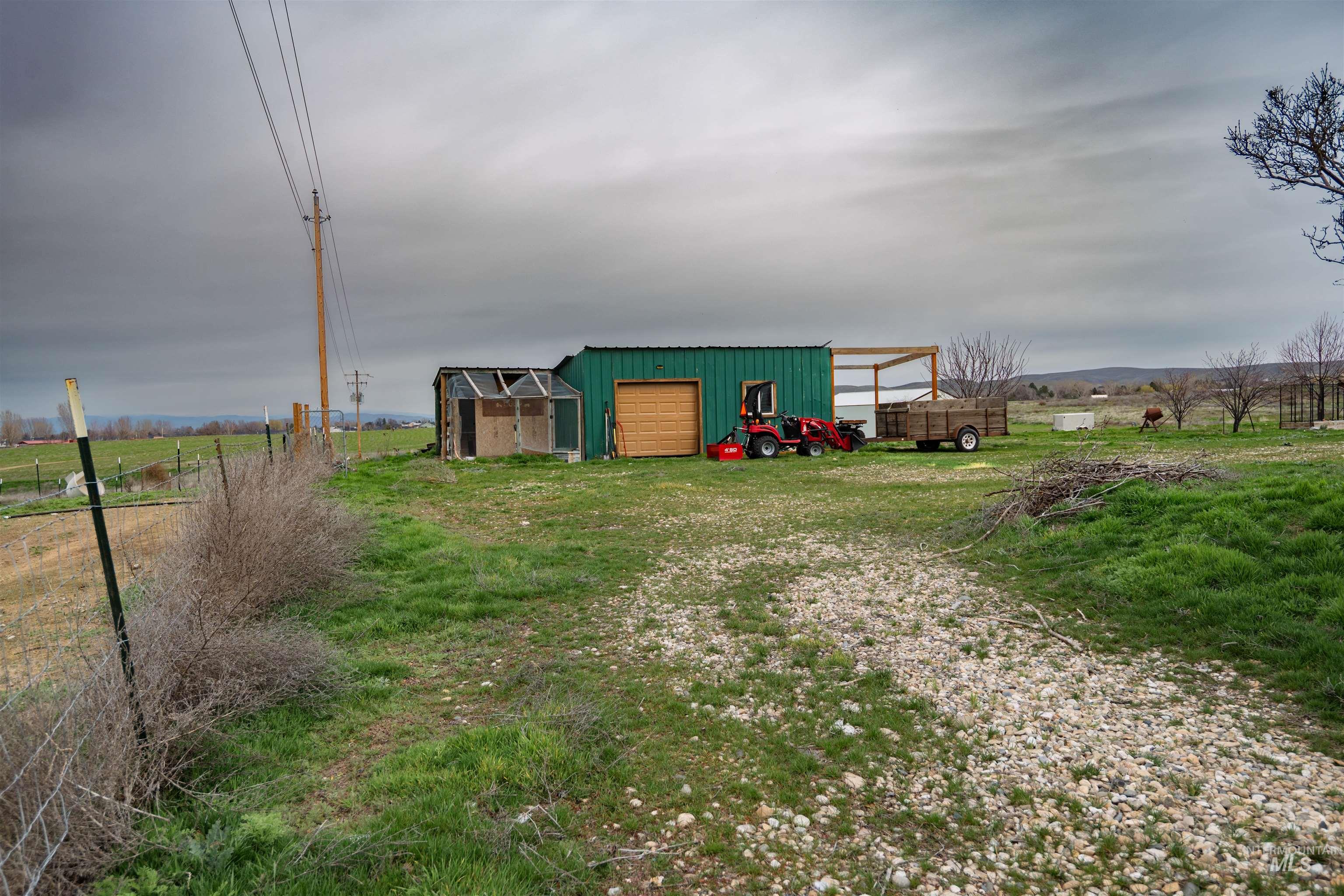 2815 Center Avenue, Payette, Idaho 83661-5344, 4 Bedrooms, 2 Bathrooms, Residential For Sale, Price $560,000,MLS 98977837