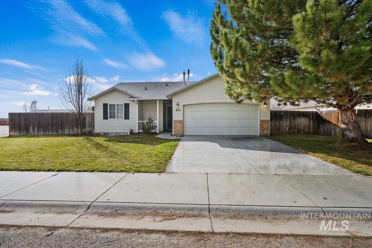 843 N Pasture Ave., Kuna, Idaho 83634, 3 Bedrooms, 2 Bathrooms, Residential For Sale, Price $359,900, 98977838