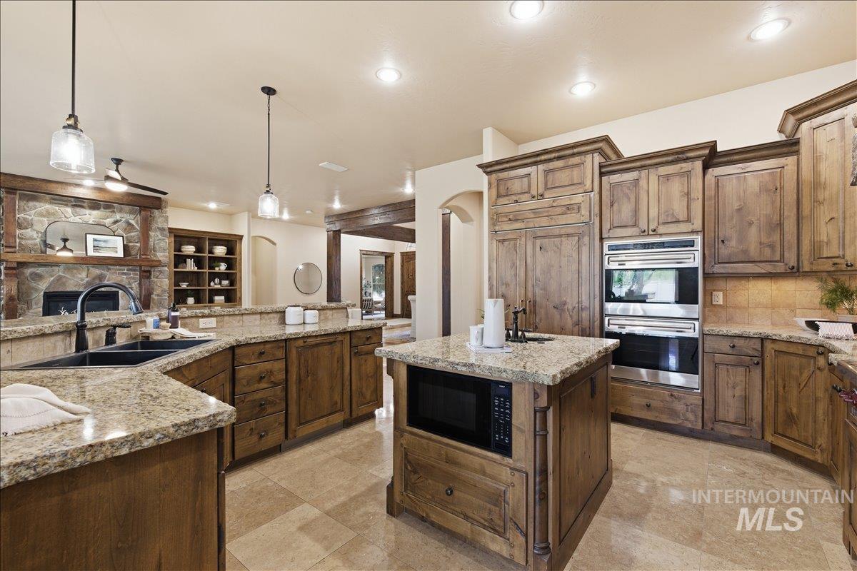 4324 W Briar Rock Ct, Eagle, Idaho 83616, 4 Bedrooms, 3.5 Bathrooms, Residential For Sale, Price $1,125,000,MLS 98977839