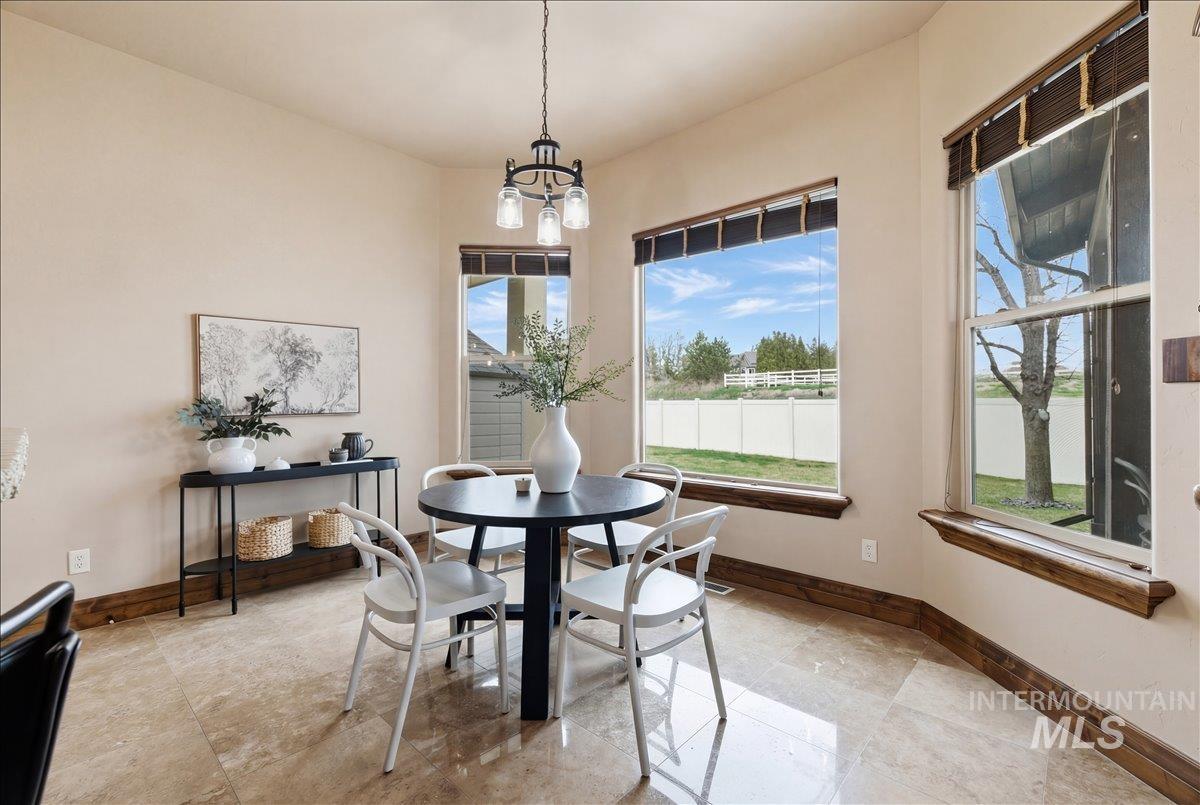 4324 W Briar Rock Ct, Eagle, Idaho 83616, 4 Bedrooms, 3.5 Bathrooms, Residential For Sale, Price $1,125,000,MLS 98977839