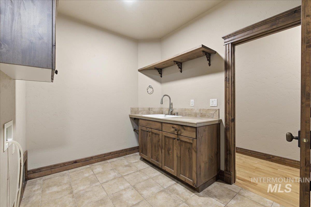 4324 W Briar Rock Ct, Eagle, Idaho 83616, 4 Bedrooms, 3.5 Bathrooms, Residential For Sale, Price $1,125,000,MLS 98977839