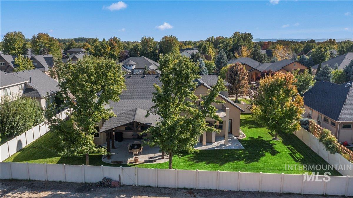 4324 W Briar Rock Ct, Eagle, Idaho 83616, 4 Bedrooms, 3.5 Bathrooms, Residential For Sale, Price $1,125,000,MLS 98977839