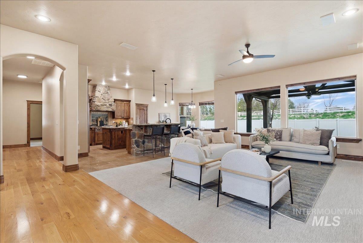 4324 W Briar Rock Ct, Eagle, Idaho 83616, 4 Bedrooms, 3.5 Bathrooms, Residential For Sale, Price $1,125,000,MLS 98977839