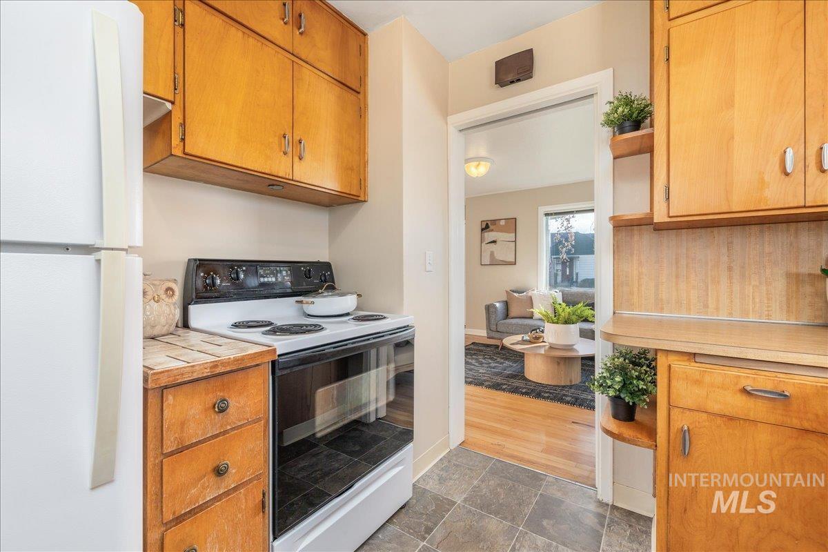 1733 S Shoshone St, Boise, Idaho 83705, 3 Bedrooms, 1 Bathroom, Residential For Sale, Price $399,900, 98977841