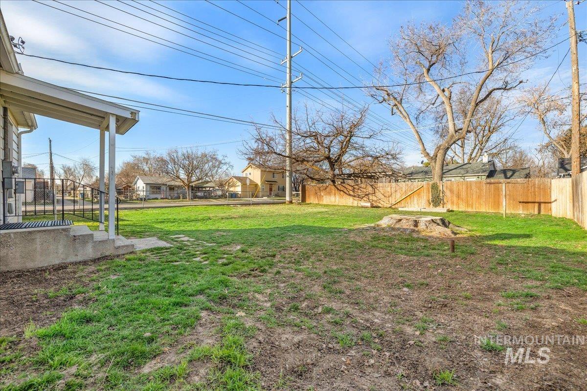 1733 S Shoshone St, Boise, Idaho 83705, 3 Bedrooms, 1 Bathroom, Residential For Sale, Price $399,900, 98977841