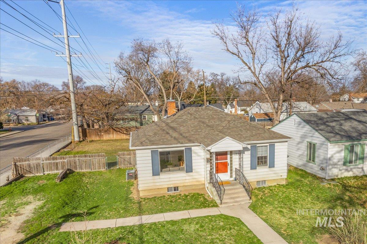 1733 S Shoshone St, Boise, Idaho 83705, 3 Bedrooms, 1 Bathroom, Residential For Sale, Price $399,900, 98977841
