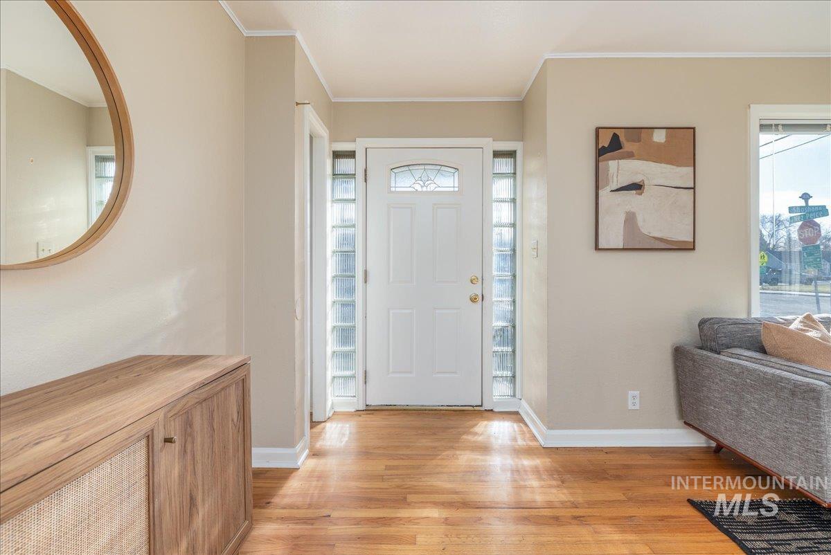 1733 S Shoshone St, Boise, Idaho 83705, 3 Bedrooms, 1 Bathroom, Residential For Sale, Price $399,900, 98977841