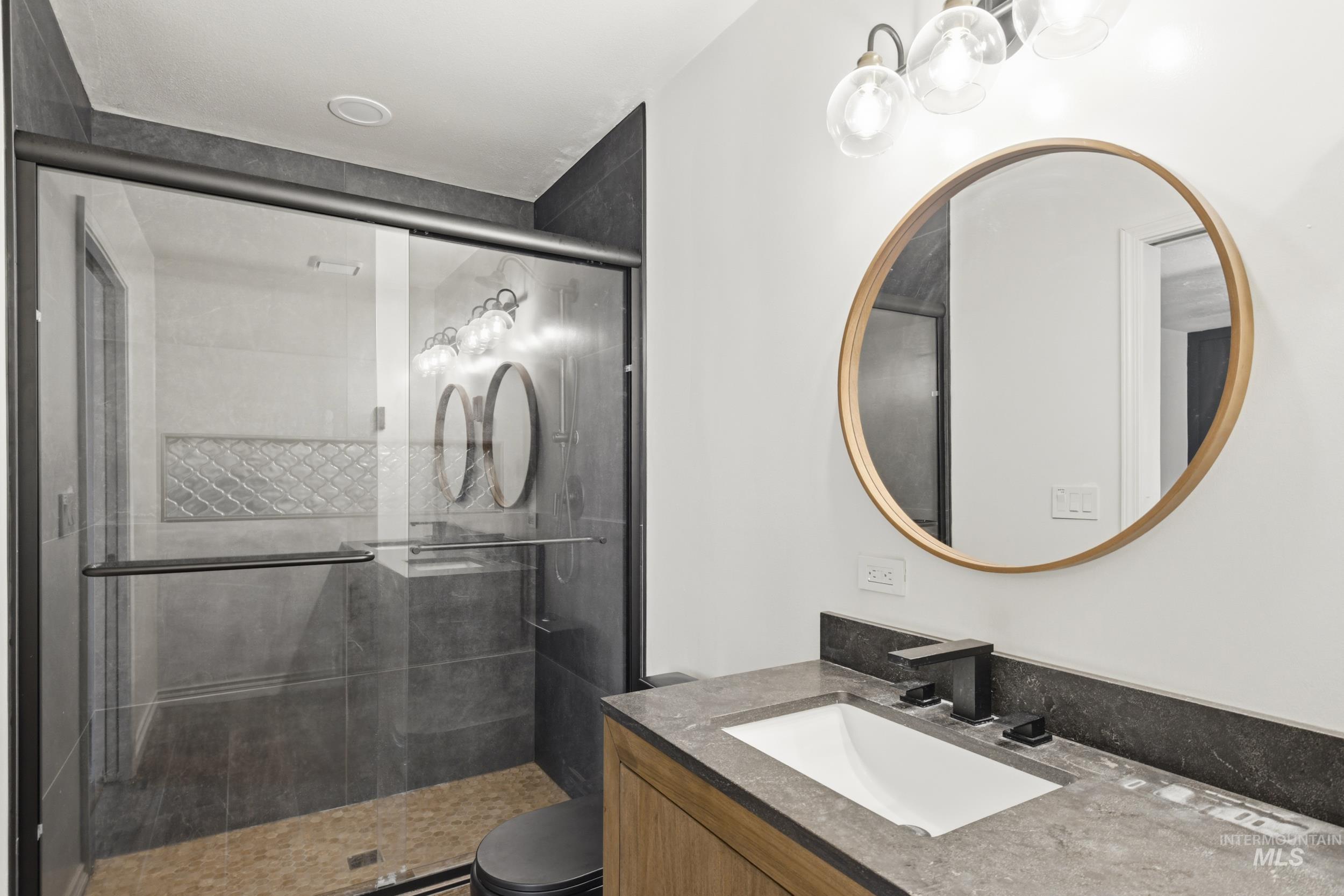 7348 N Crewe ave, Boise, Idaho 83714, 2 Bedrooms, 2 Bathrooms, Residential For Sale, Price $439,000, 98977842