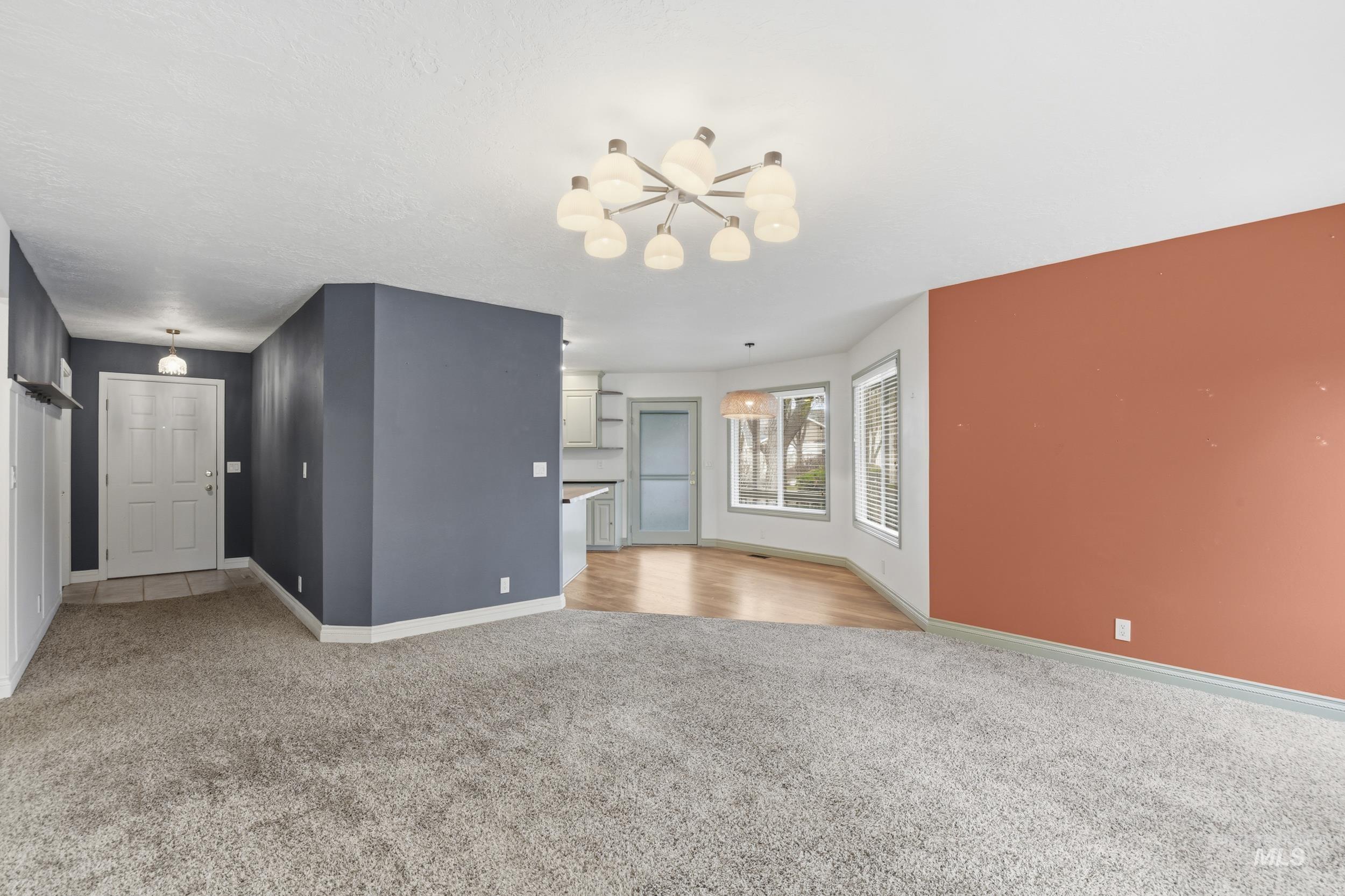 7348 N Crewe ave, Boise, Idaho 83714, 2 Bedrooms, 2 Bathrooms, Residential For Sale, Price $439,000, 98977842