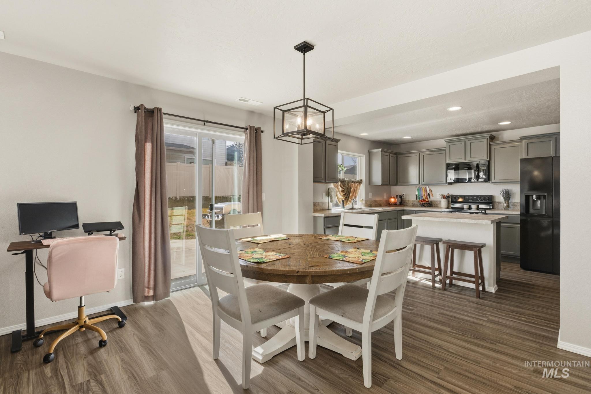 11455 W Meliadine River, Nampa, Idaho 83686, 4 Bedrooms, 2.5 Bathrooms, Residential For Sale, Price $399,900,MLS 98977844