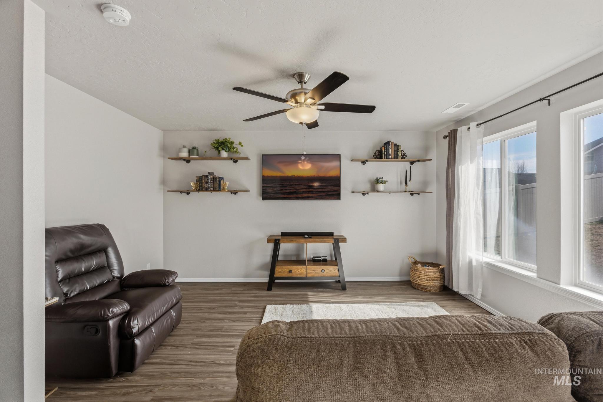 11455 W Meliadine River, Nampa, Idaho 83686, 4 Bedrooms, 2.5 Bathrooms, Residential For Sale, Price $399,900,MLS 98977844