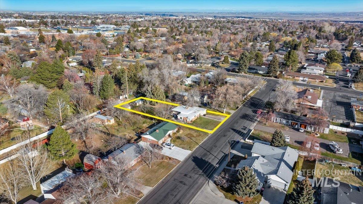 455 Sunrise Blvd N, Twin Falls, Idaho 83301-4941, 4 Bedrooms, 1.5 Bathrooms, Residential For Sale, Price $324,999,MLS 98977848