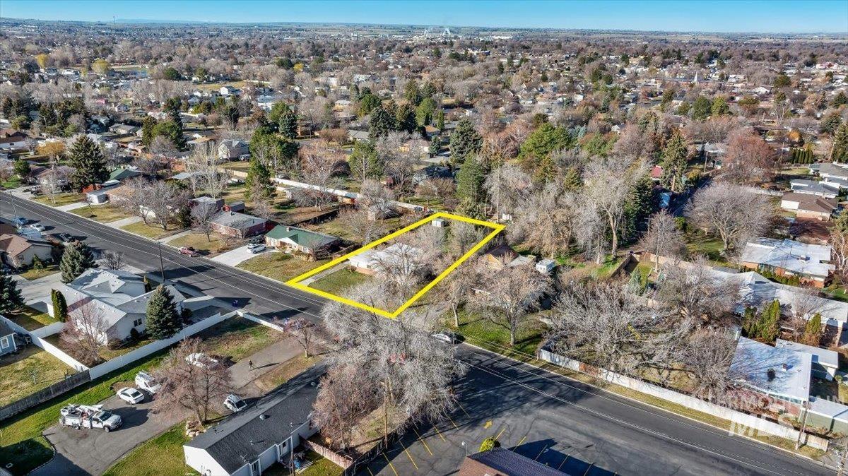 455 Sunrise Blvd N, Twin Falls, Idaho 83301-4941, 4 Bedrooms, 1.5 Bathrooms, Residential For Sale, Price $324,999,MLS 98977848