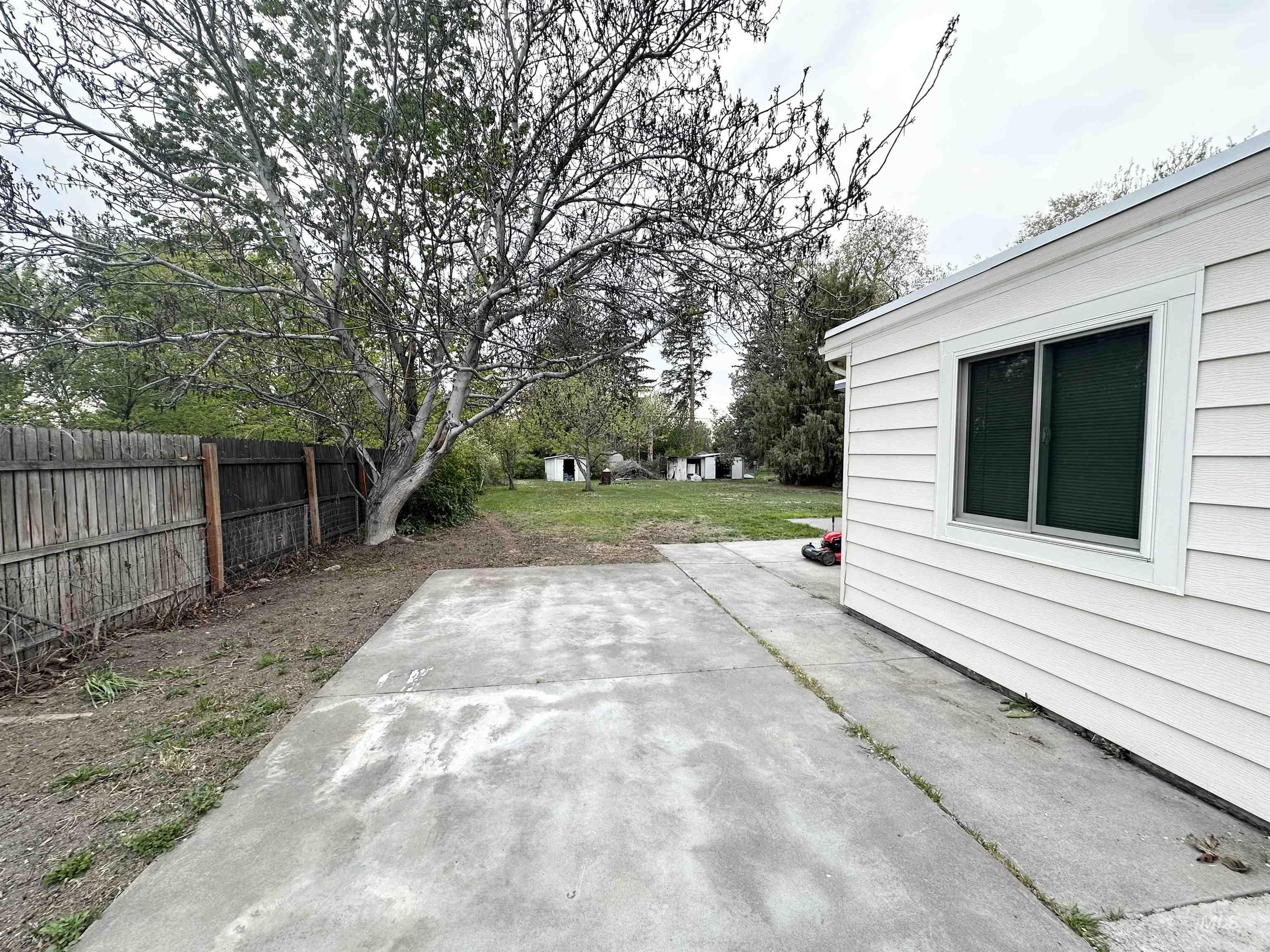 455 Sunrise Blvd N, Twin Falls, Idaho 83301-4941, 4 Bedrooms, 1.5 Bathrooms, Residential For Sale, Price $314,999,MLS 98977848