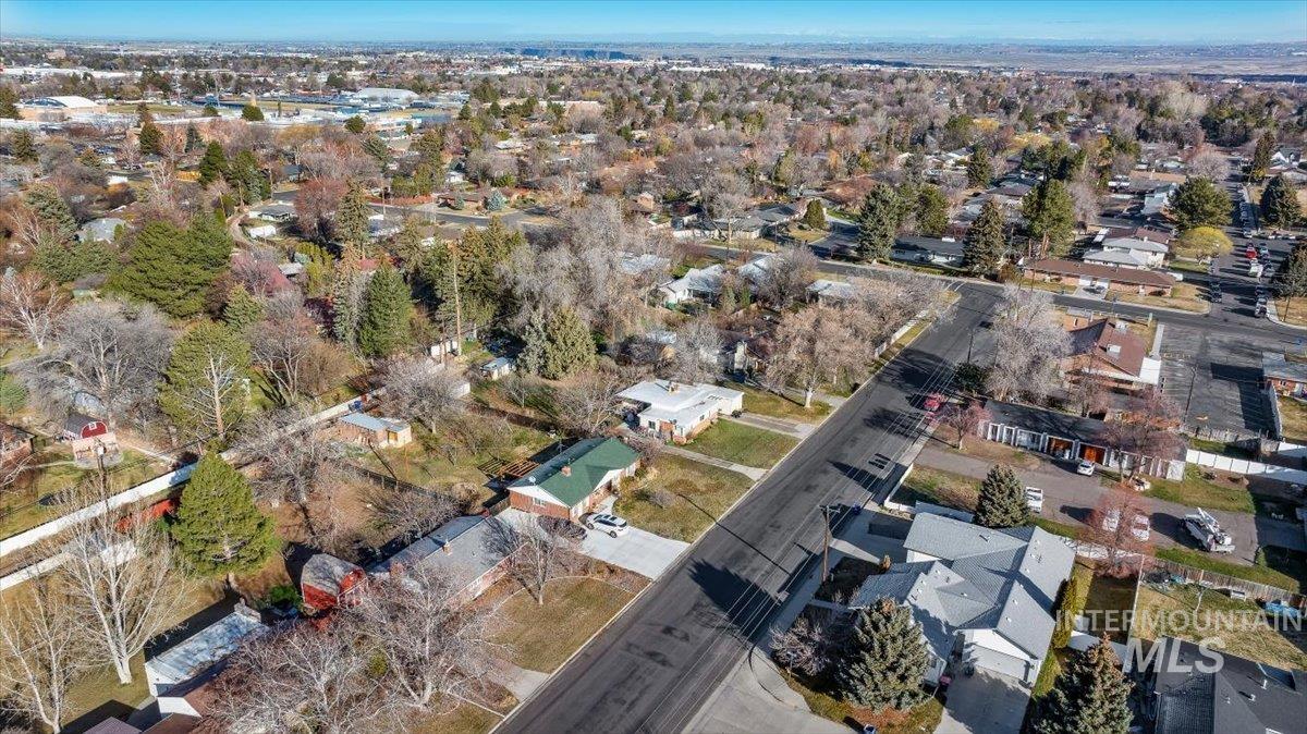 455 Sunrise Blvd N, Twin Falls, Idaho 83301-4941, 4 Bedrooms, 1.5 Bathrooms, Residential For Sale, Price $314,999,MLS 98977848