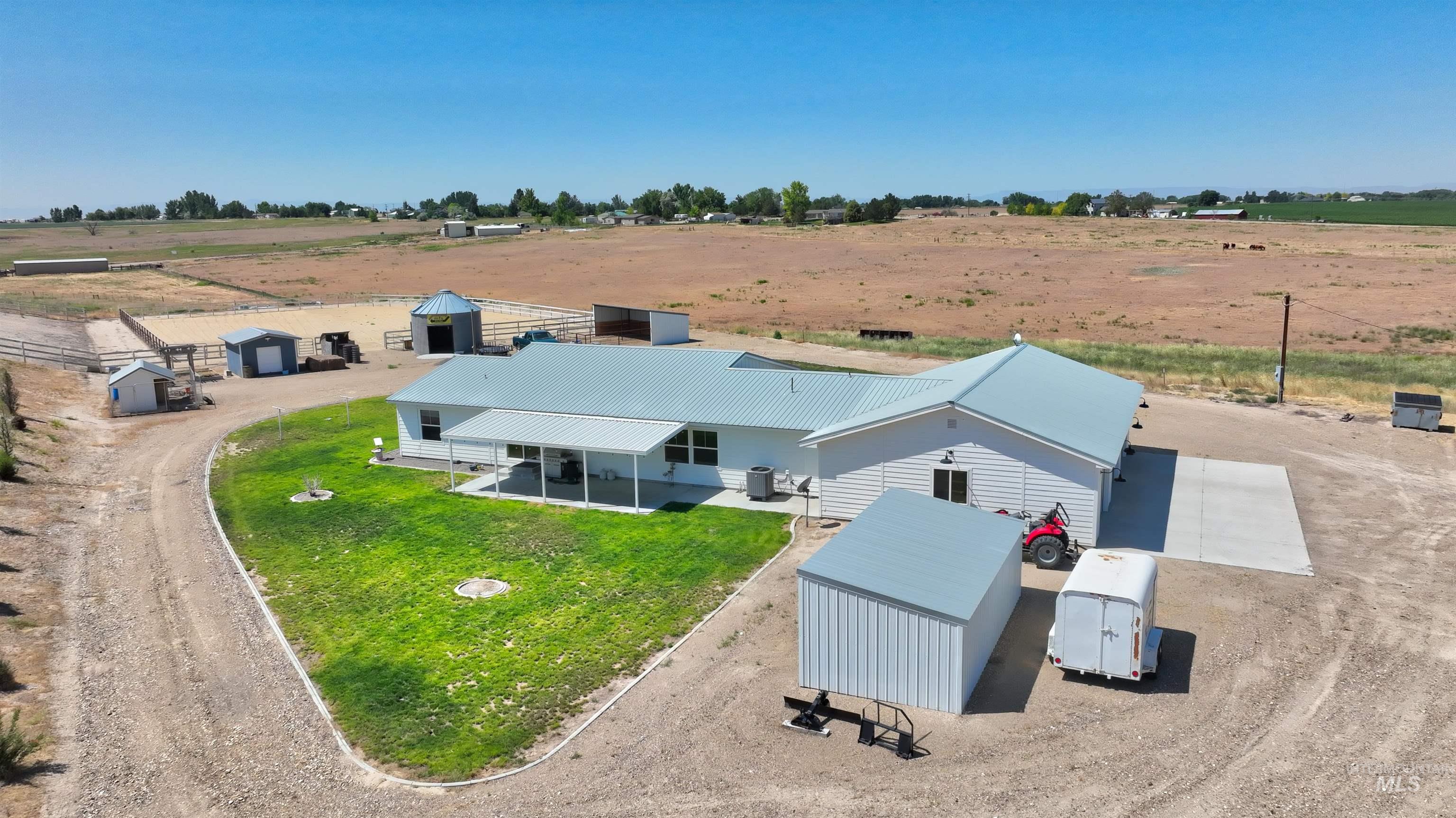 29492 Farmway, Caldwell, Idaho 83607, 4 Bedrooms, 2 Bathrooms, Residential For Sale, Price $625,000,MLS 98977850