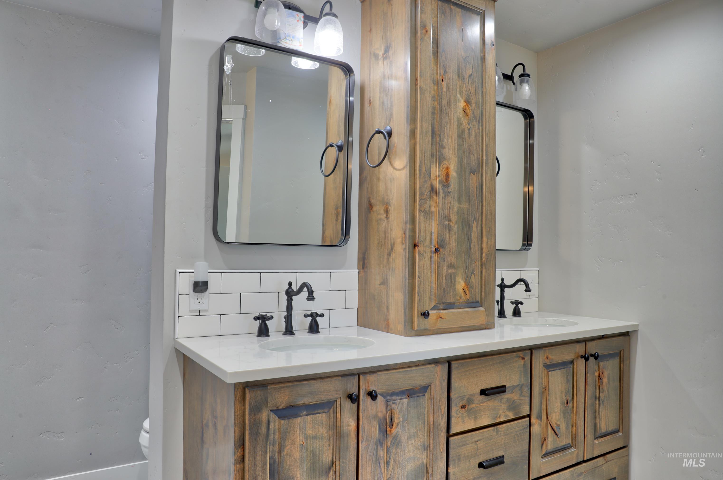 29492 Farmway, Caldwell, Idaho 83607, 4 Bedrooms, 2 Bathrooms, Residential For Sale, Price $625,000,MLS 98977850