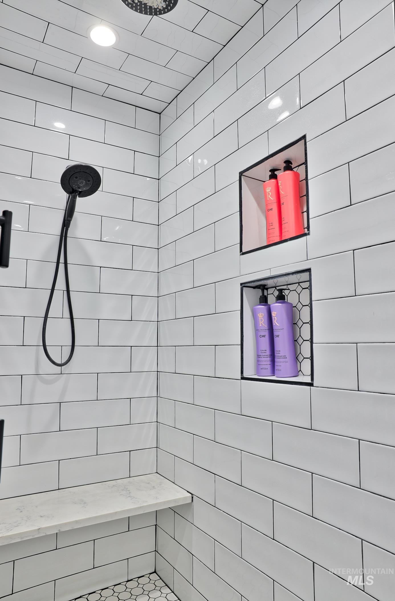 29492 Farmway, Caldwell, Idaho 83607, 4 Bedrooms, 2 Bathrooms, Residential For Sale, Price $625,000,MLS 98977850