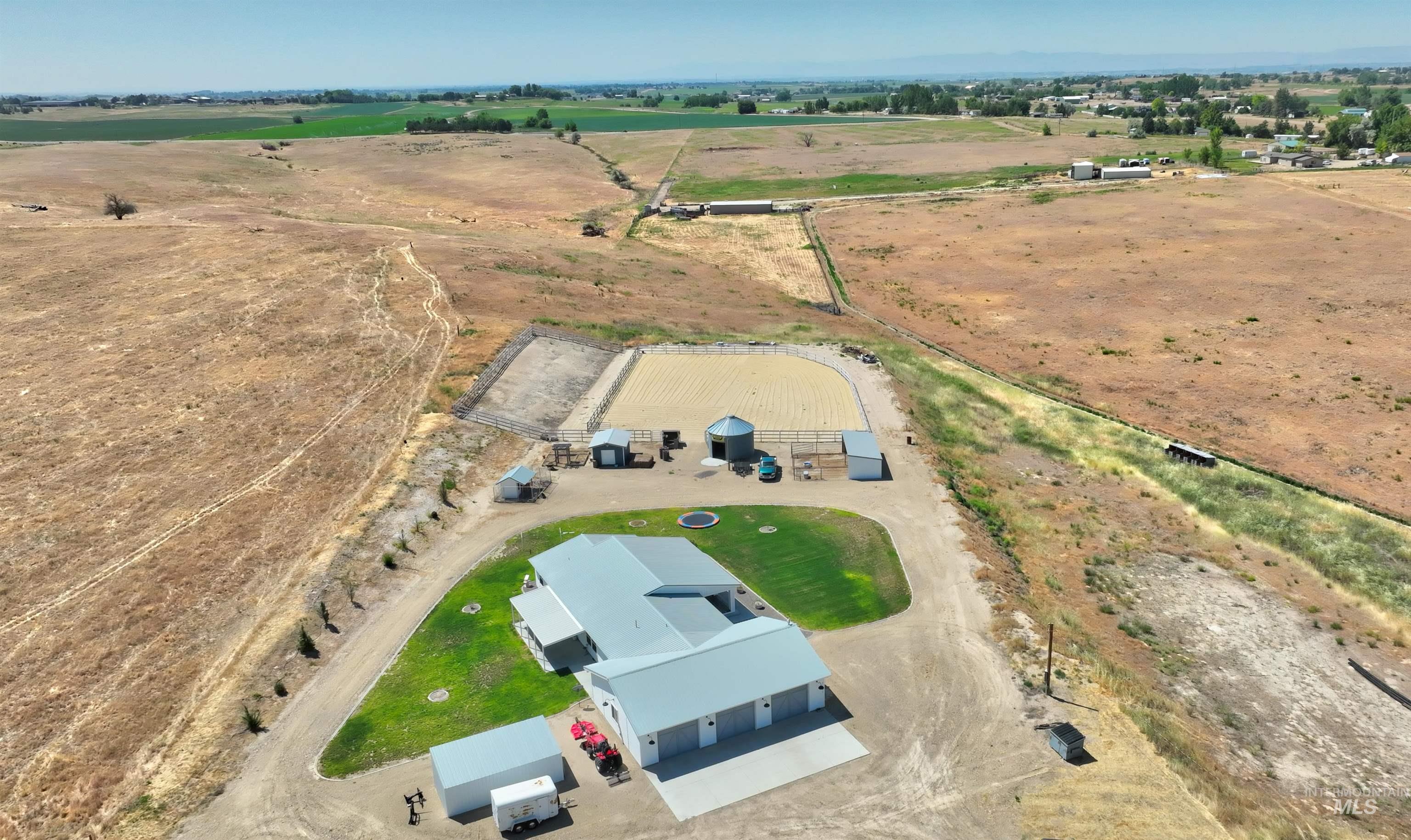 29492 Farmway, Caldwell, Idaho 83607, 4 Bedrooms, 2 Bathrooms, Residential For Sale, Price $625,000,MLS 98977850