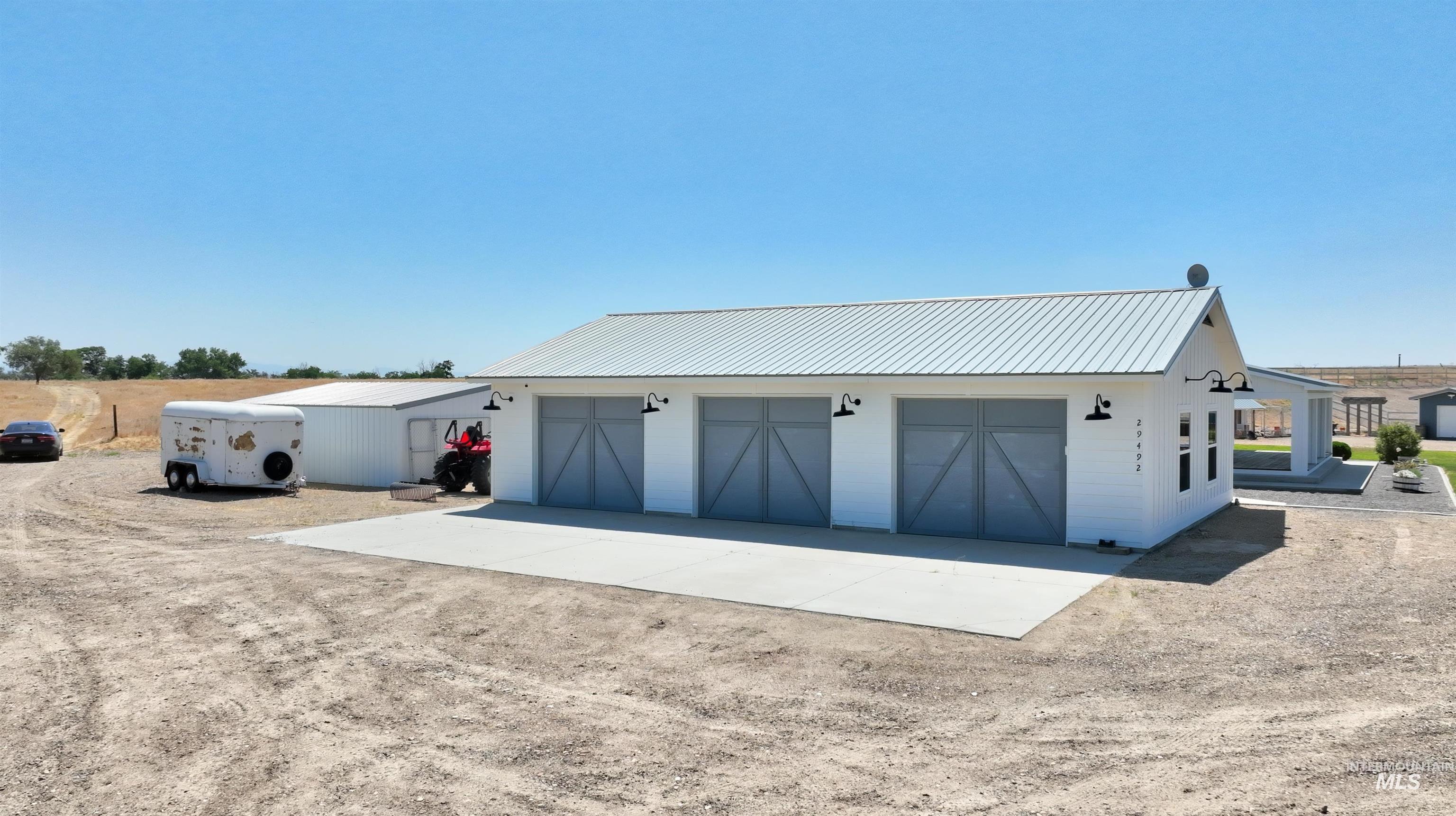 29492 Farmway, Caldwell, Idaho 83607, 4 Bedrooms, 2 Bathrooms, Residential For Sale, Price $625,000,MLS 98977850