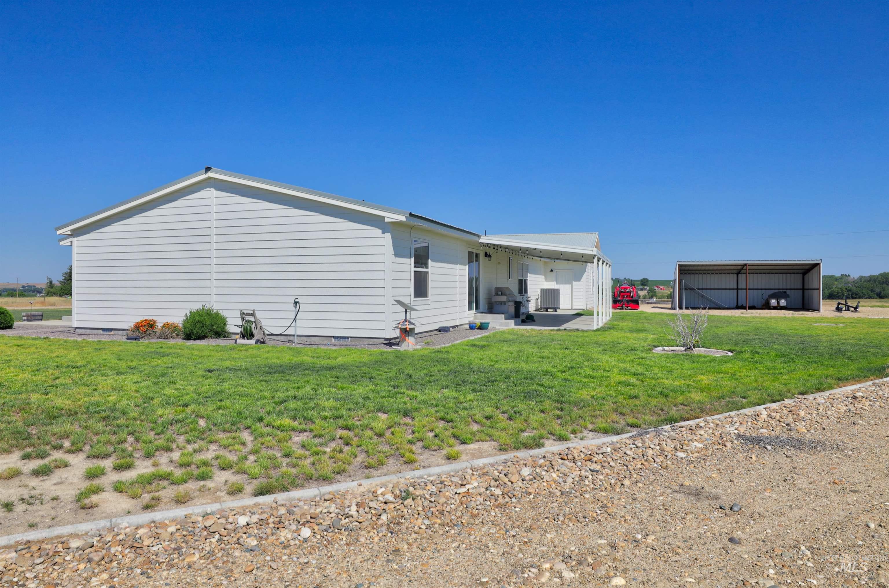 29492 Farmway, Caldwell, Idaho 83607, 4 Bedrooms, 2 Bathrooms, Residential For Sale, Price $625,000,MLS 98977850