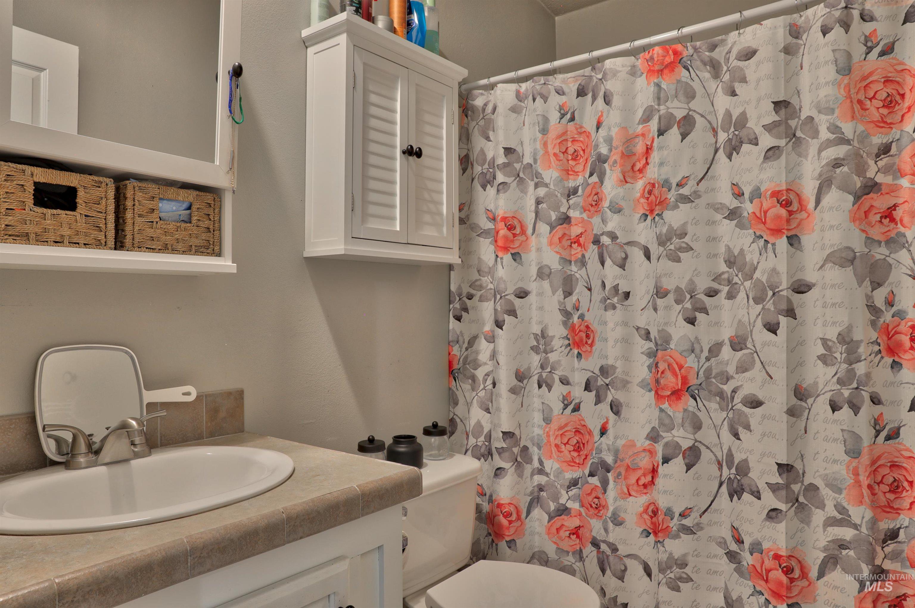 29492 Farmway, Caldwell, Idaho 83607, 4 Bedrooms, 2 Bathrooms, Residential For Sale, Price $625,000,MLS 98977850