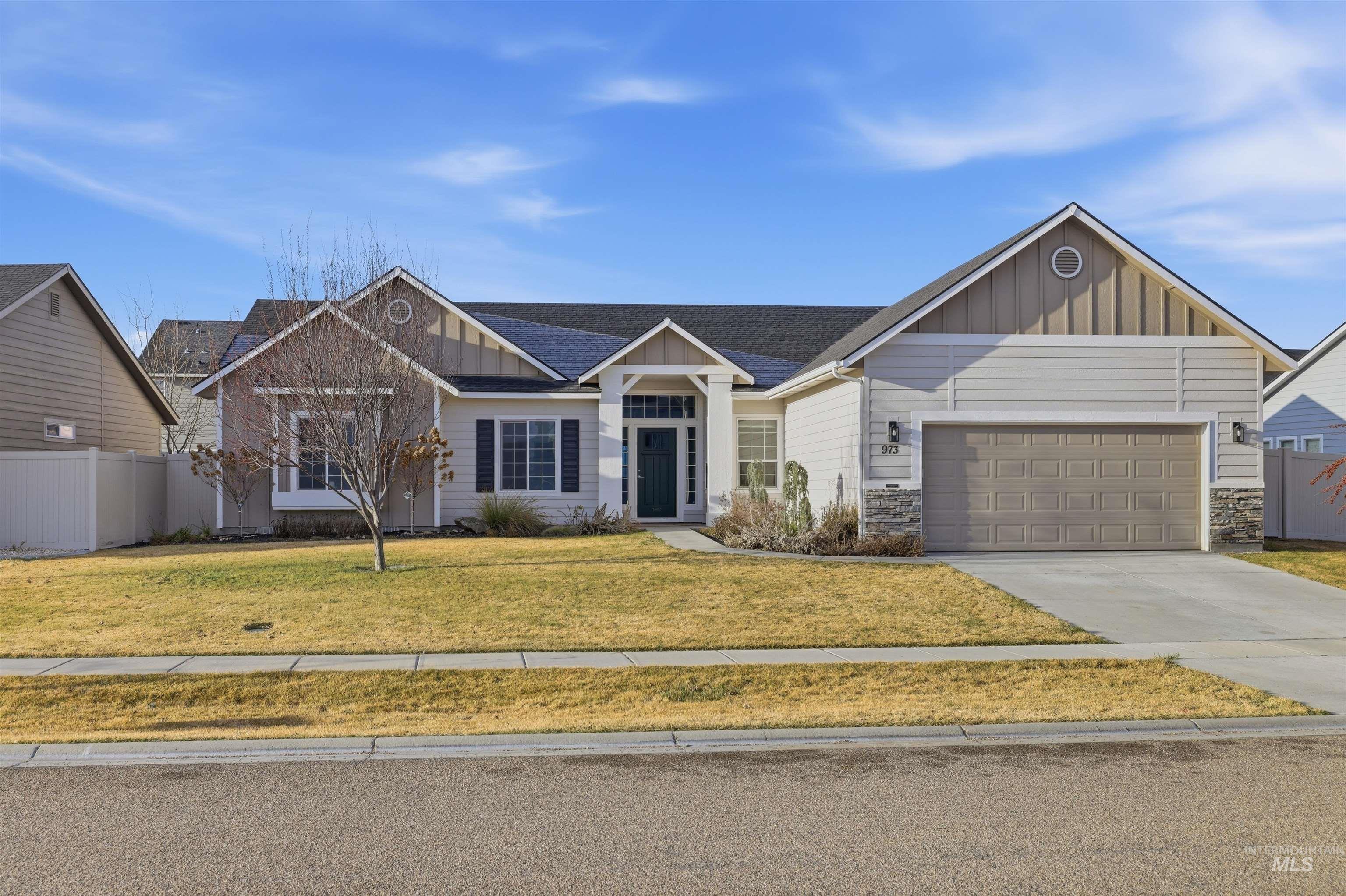 973 E Yaquina Bay dr., Nampa, Idaho 83686, 4 Bedrooms, 3 Bathrooms, Residential For Sale, Price $465,000,MLS 98977852