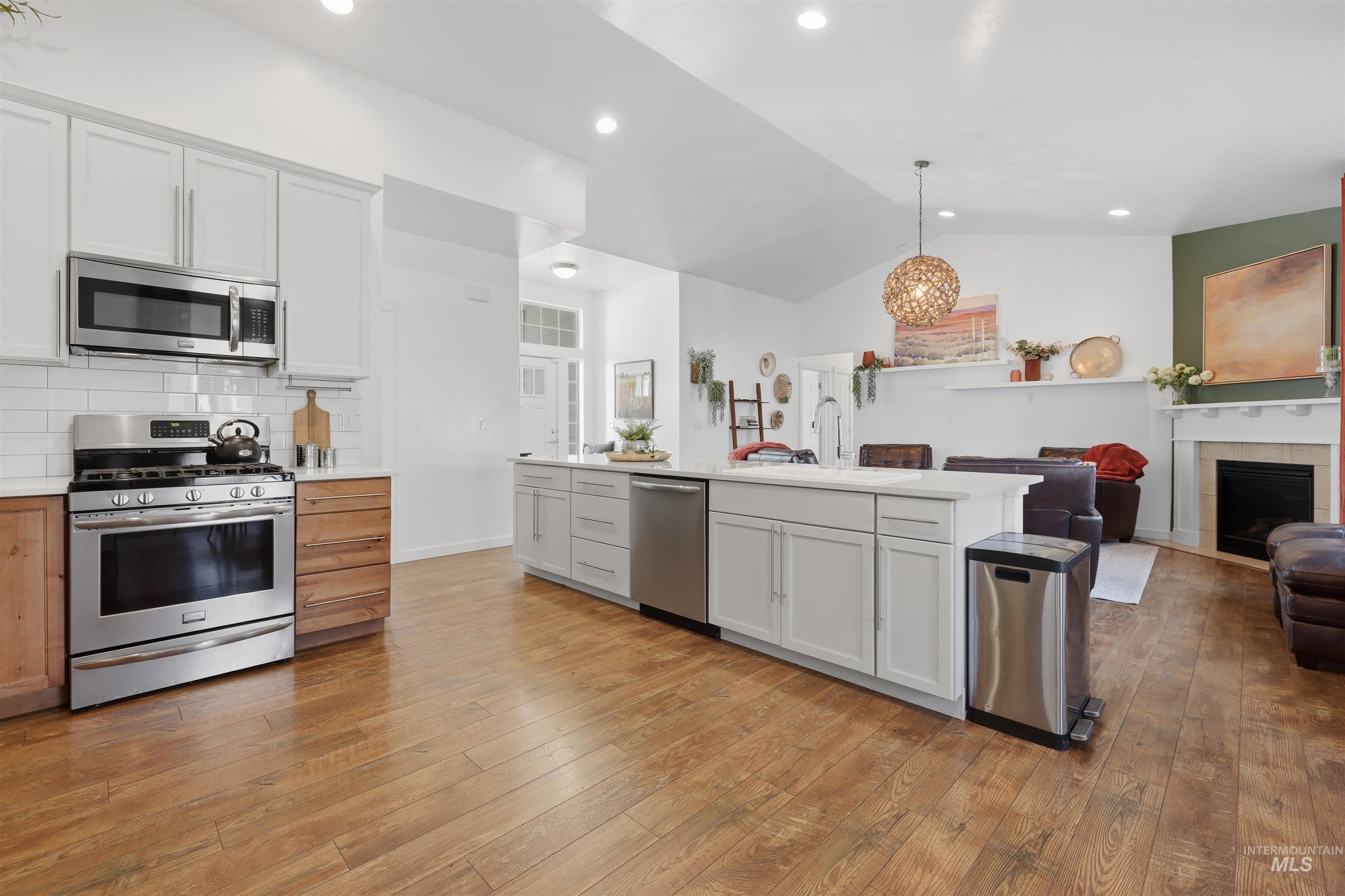 973 E Yaquina Bay dr., Nampa, Idaho 83686, 4 Bedrooms, 3 Bathrooms, Residential For Sale, Price $465,000,MLS 98977852