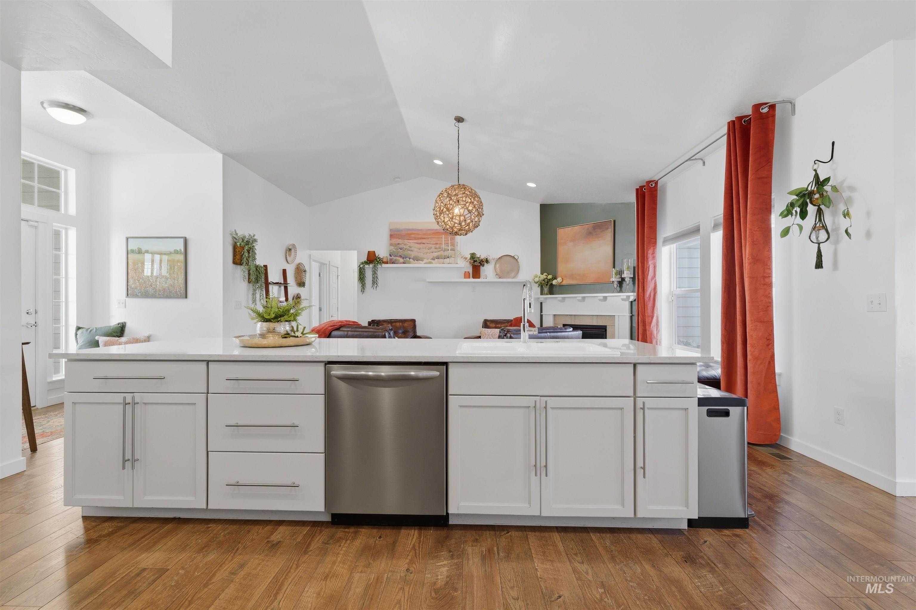 973 E Yaquina Bay dr., Nampa, Idaho 83686, 4 Bedrooms, 3 Bathrooms, Residential For Sale, Price $465,000,MLS 98977852