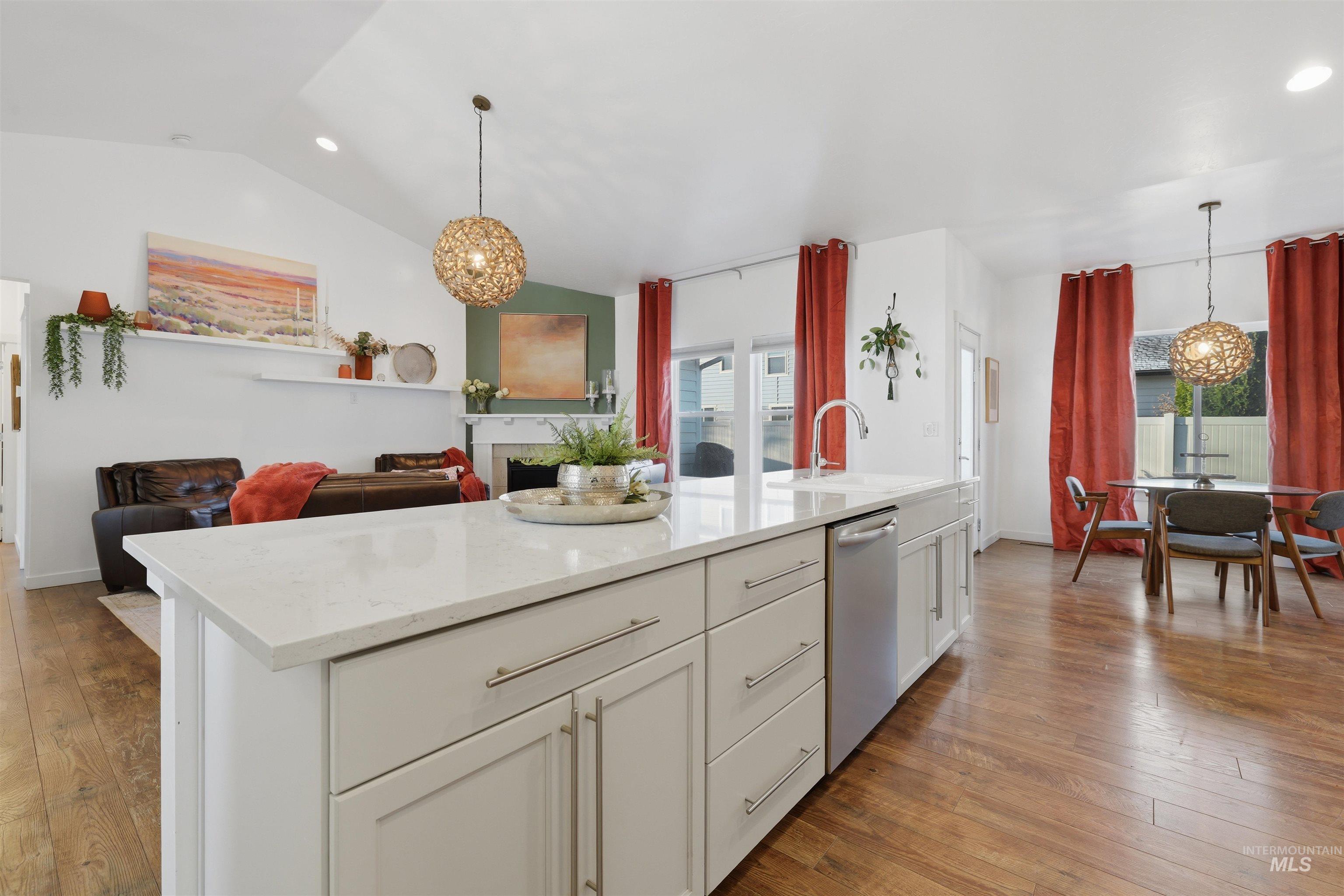 973 E Yaquina Bay dr., Nampa, Idaho 83686, 4 Bedrooms, 3 Bathrooms, Residential For Sale, Price $465,000,MLS 98977852