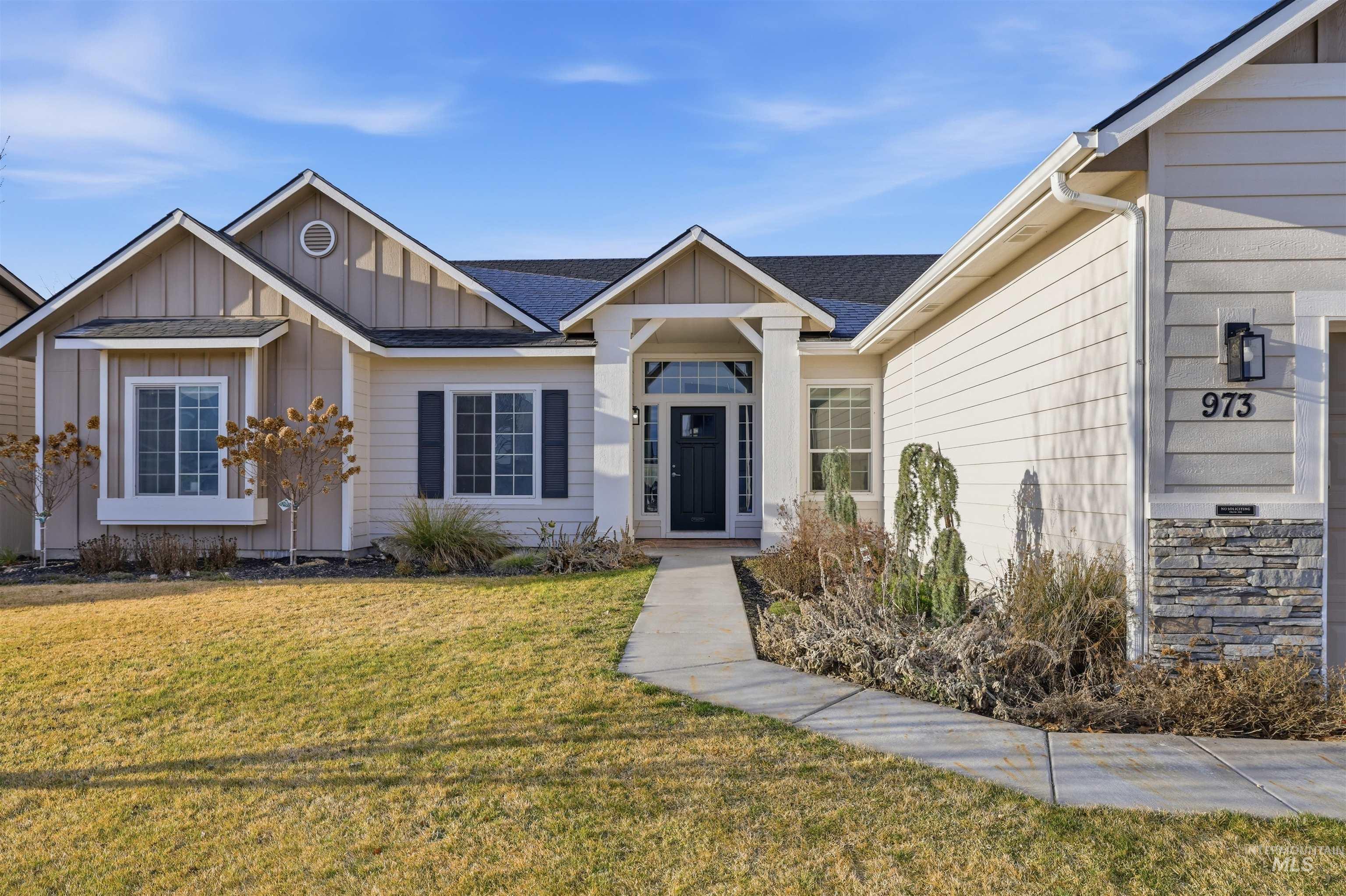 973 E Yaquina Bay dr., Nampa, Idaho 83686, 4 Bedrooms, 3 Bathrooms, Residential For Sale, Price $465,000,MLS 98977852