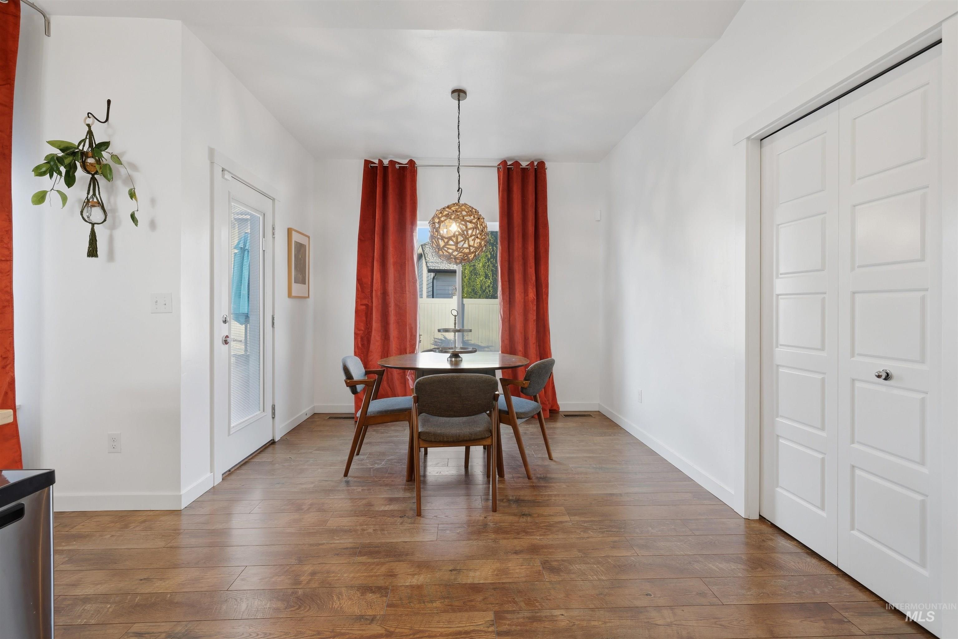 973 E Yaquina Bay dr., Nampa, Idaho 83686, 4 Bedrooms, 3 Bathrooms, Residential For Sale, Price $465,000,MLS 98977852