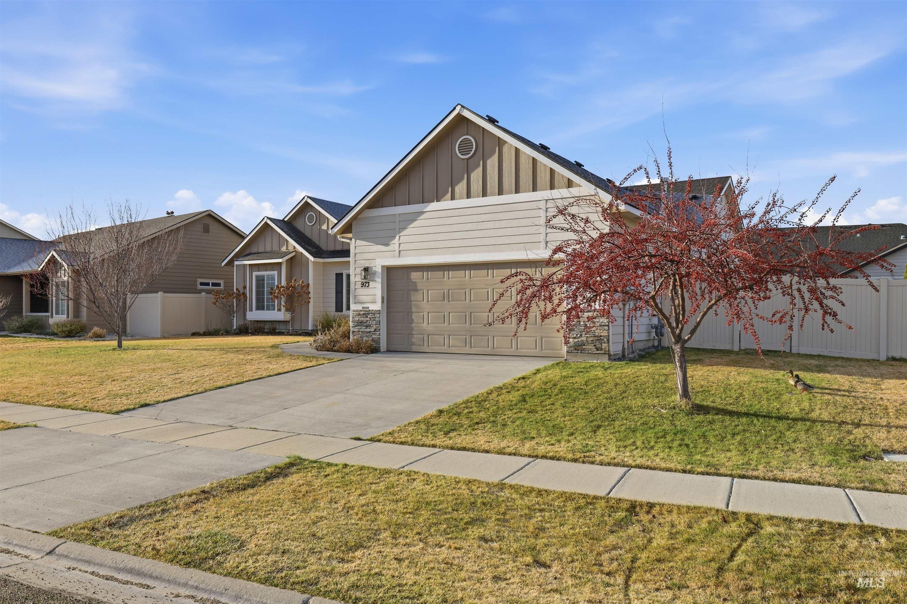 973 E Yaquina Bay dr., Nampa, Idaho 83686, 4 Bedrooms, 3 Bathrooms, Residential For Sale, Price $465,000,MLS 98977852