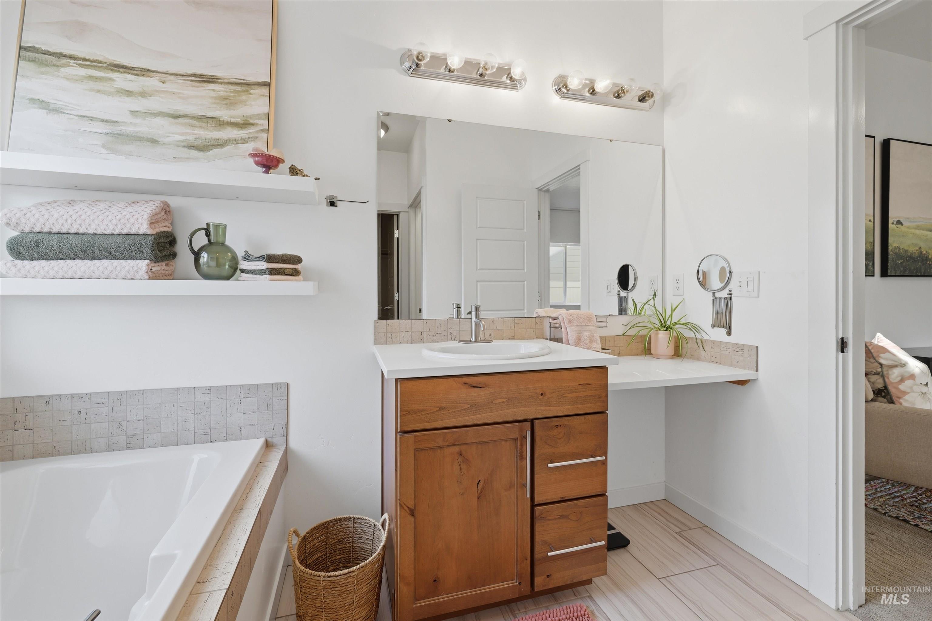 973 E Yaquina Bay dr., Nampa, Idaho 83686, 4 Bedrooms, 3 Bathrooms, Residential For Sale, Price $465,000,MLS 98977852