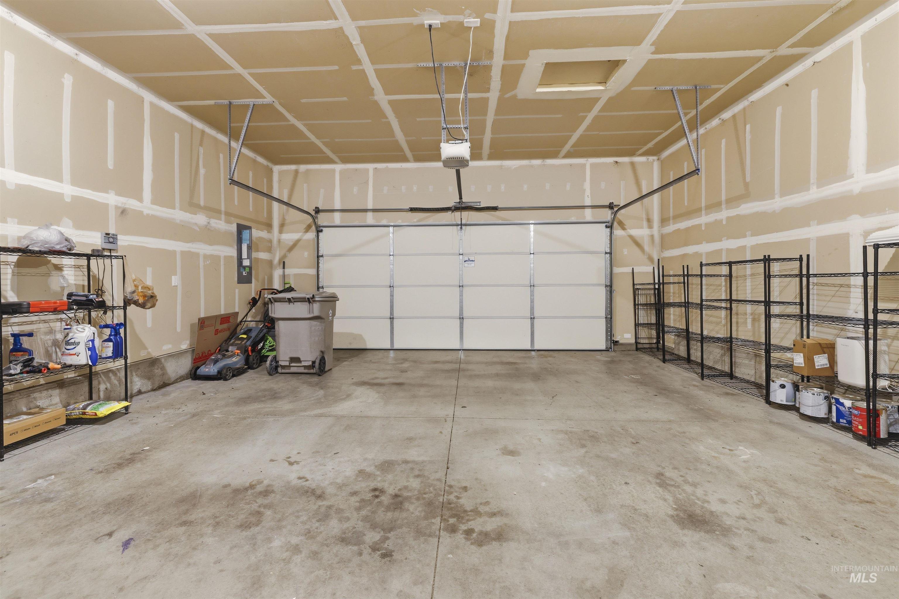 973 E Yaquina Bay dr., Nampa, Idaho 83686, 4 Bedrooms, 3 Bathrooms, Residential For Sale, Price $465,000,MLS 98977852