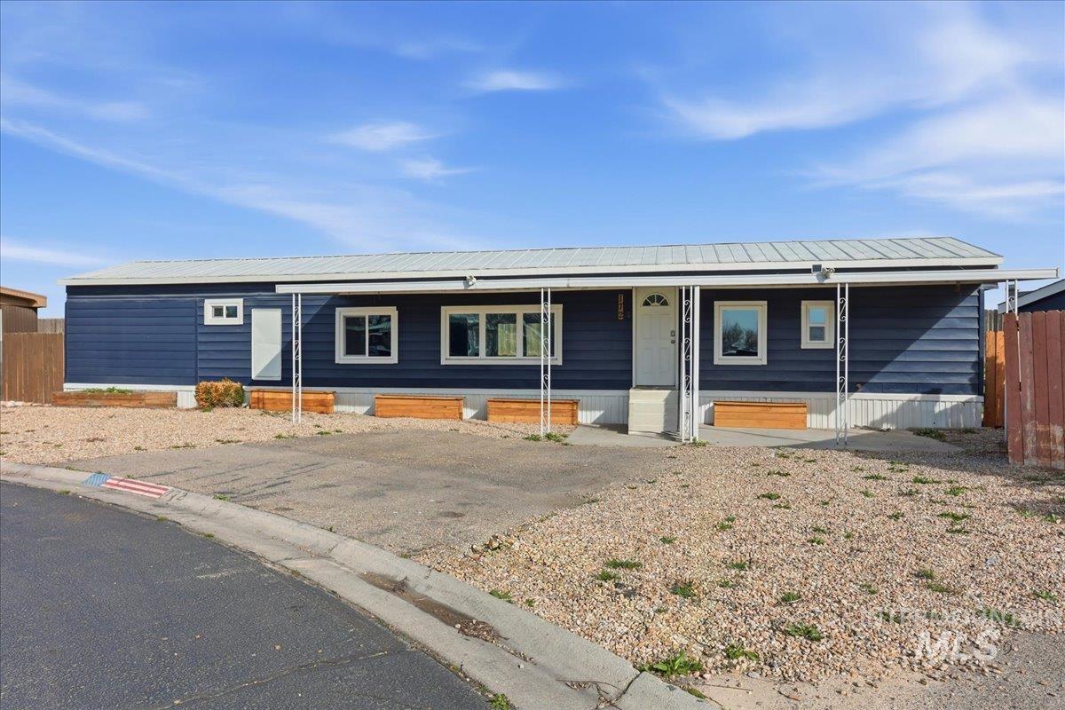 5015 E Ustick Rd., Caldwell, Idaho 83605, 3 Bedrooms, 1.5 Bathrooms, Residential For Sale, Price $102,900,MLS 98977853