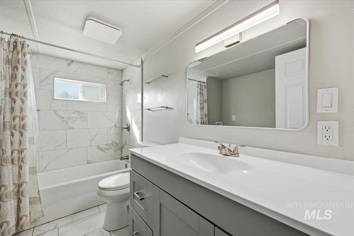 5015 E Ustick Rd., Caldwell, Idaho 83605, 3 Bedrooms, 1.5 Bathrooms, Residential For Sale, Price $102,900,MLS 98977853