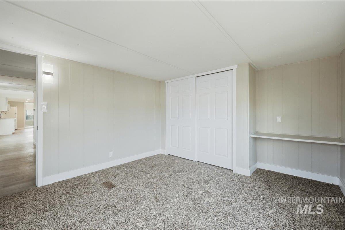 5015 E Ustick Rd., Caldwell, Idaho 83605, 3 Bedrooms, 1.5 Bathrooms, Residential For Sale, Price $102,900,MLS 98977853