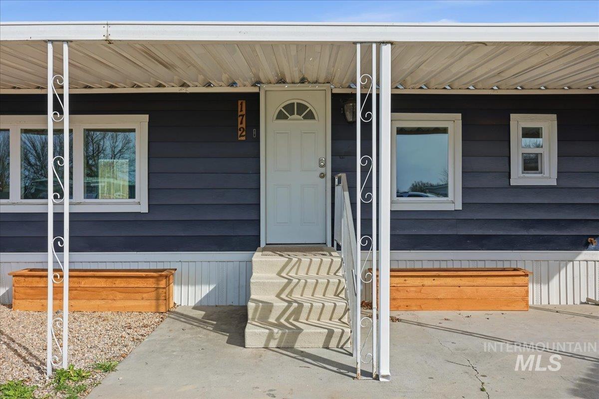 5015 E Ustick Rd., Caldwell, Idaho 83605, 3 Bedrooms, 1.5 Bathrooms, Residential For Sale, Price $102,900,MLS 98977853